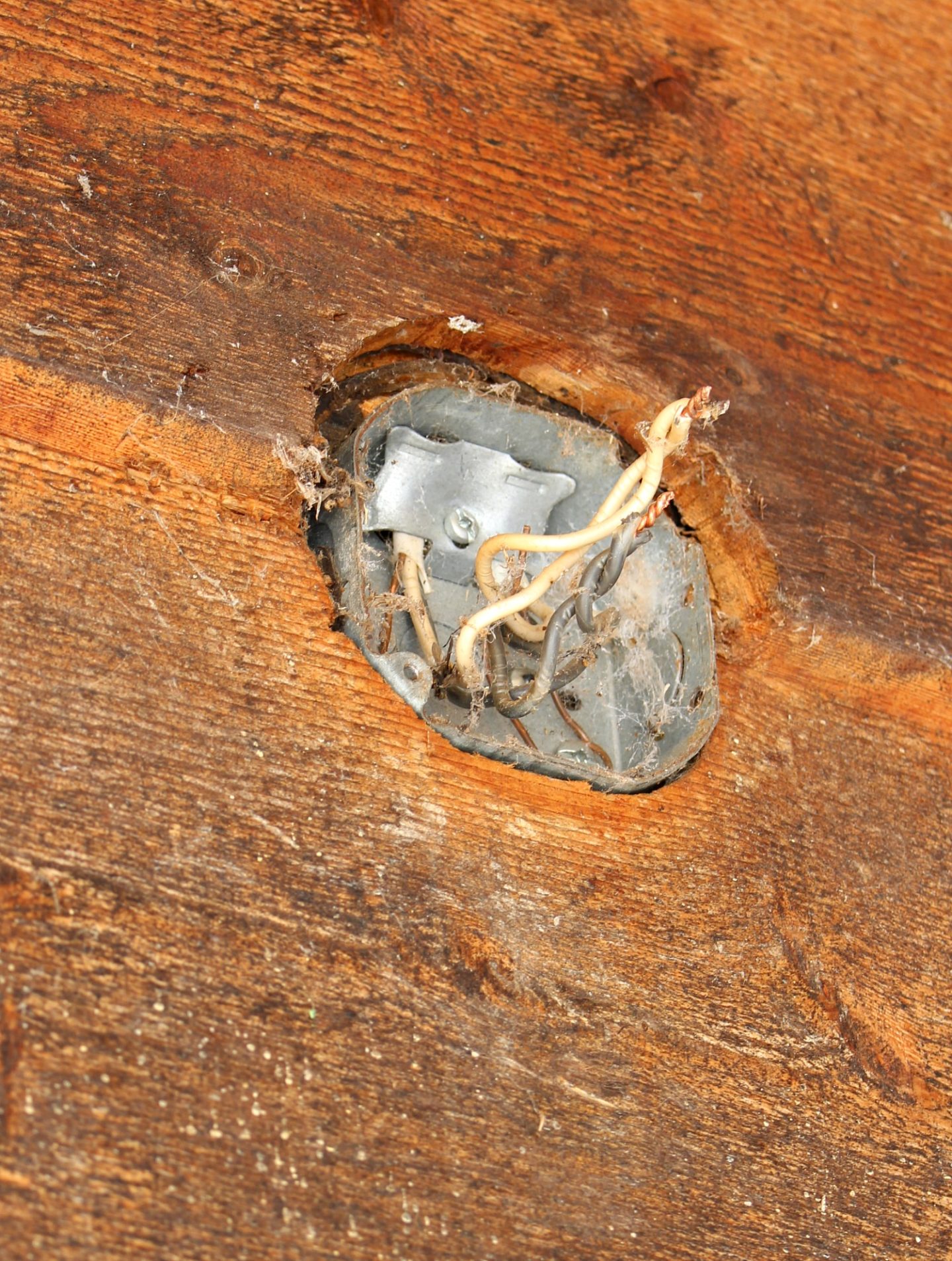 How to Replace a Light Fixture