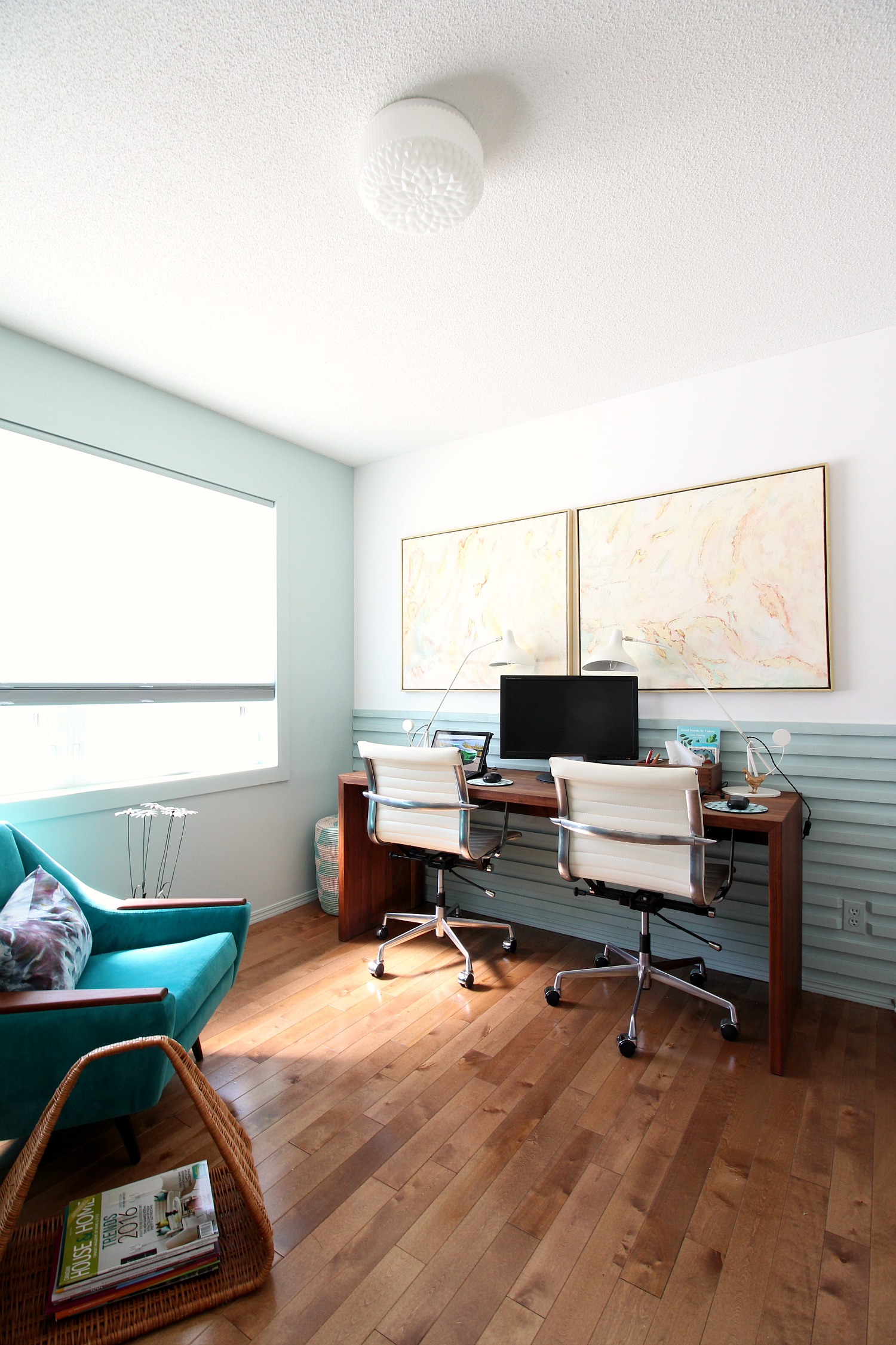 Home Office with Slatted Walls