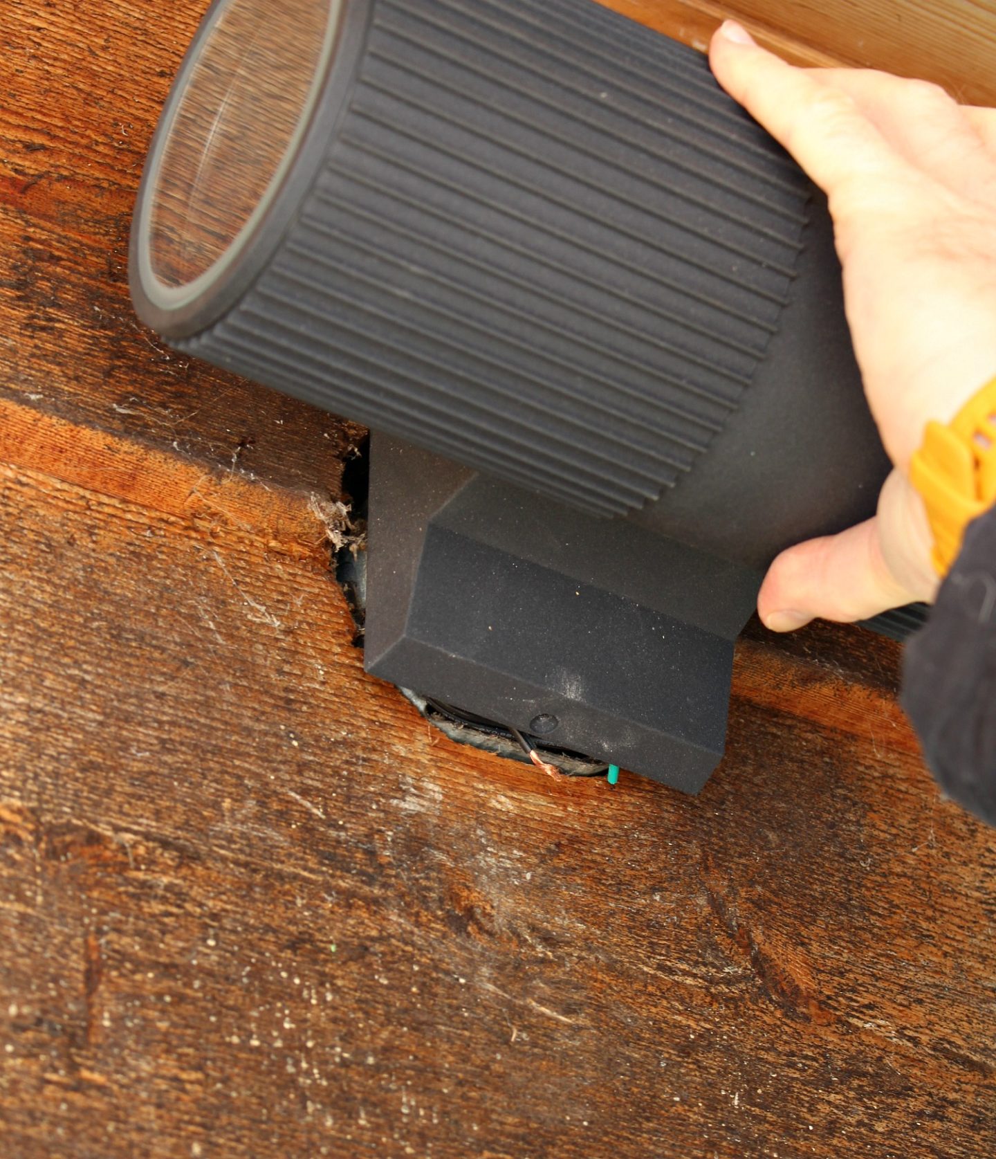 How to Replace a Light Fixture