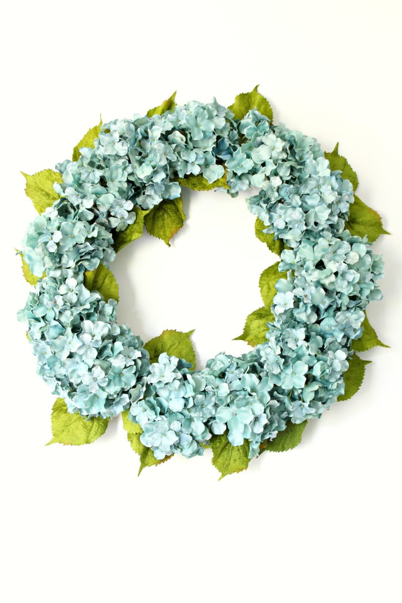 Easy DIY Hydrangea Wreath | How to Make a Hydrangea Wreath
