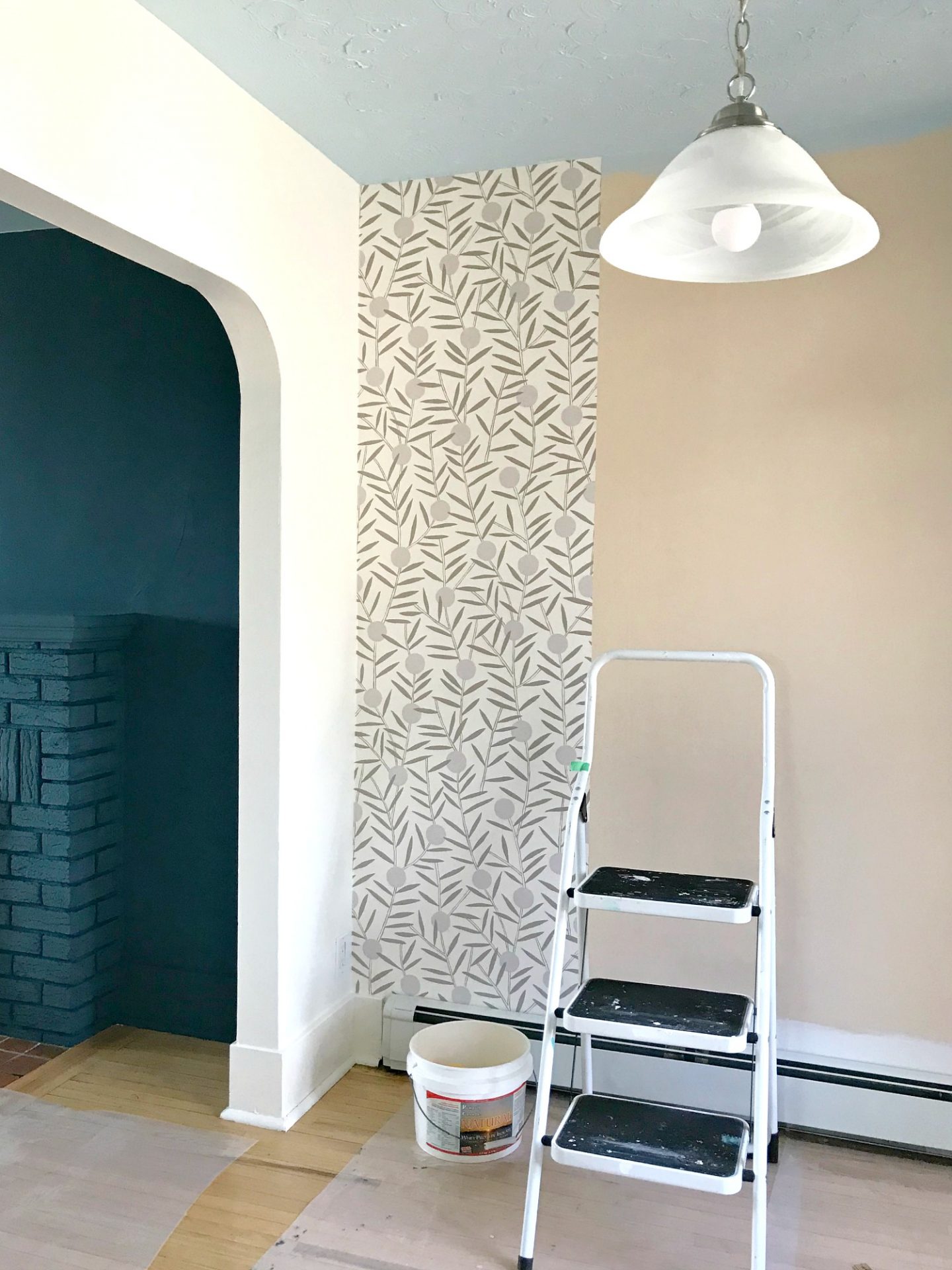 How to Hang Non-Pasted Wallpaper 