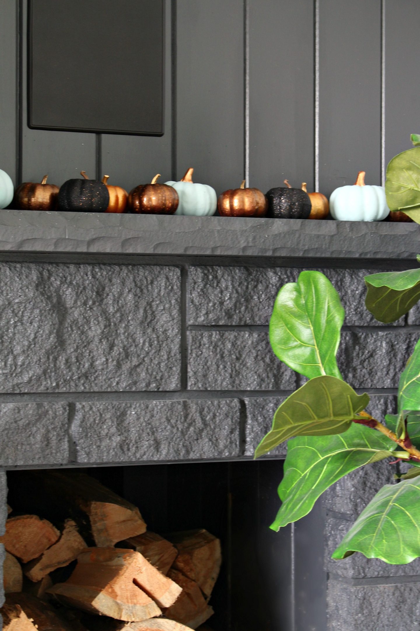 Minimalist Fall Home Tour + Fall Decorating Blog Hop