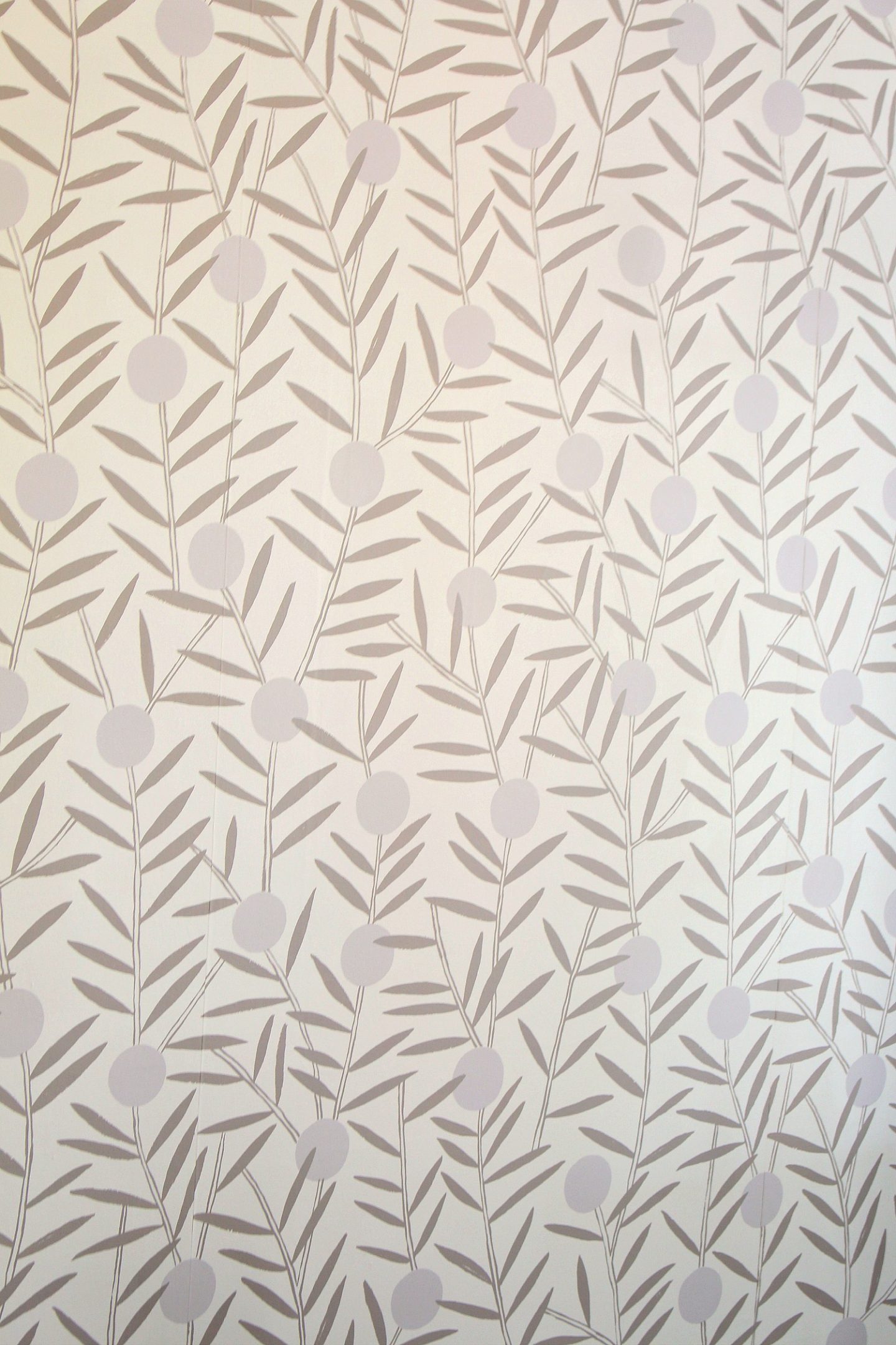 How to Hang Wallpaper with Paste