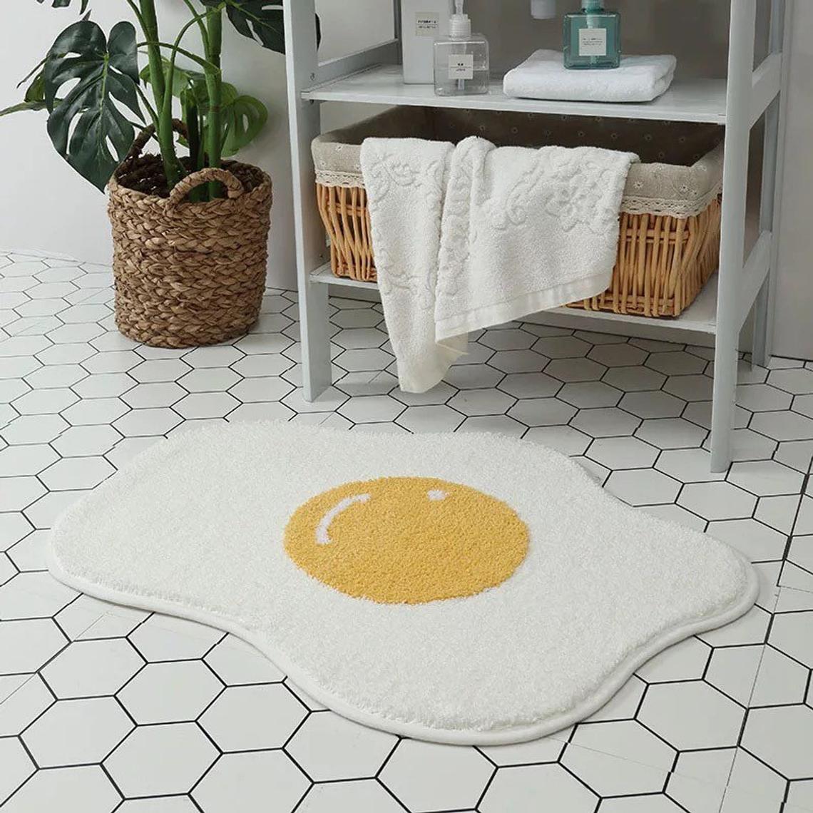 35+ Gift Ideas for Backyard Chicken Keepers 2020