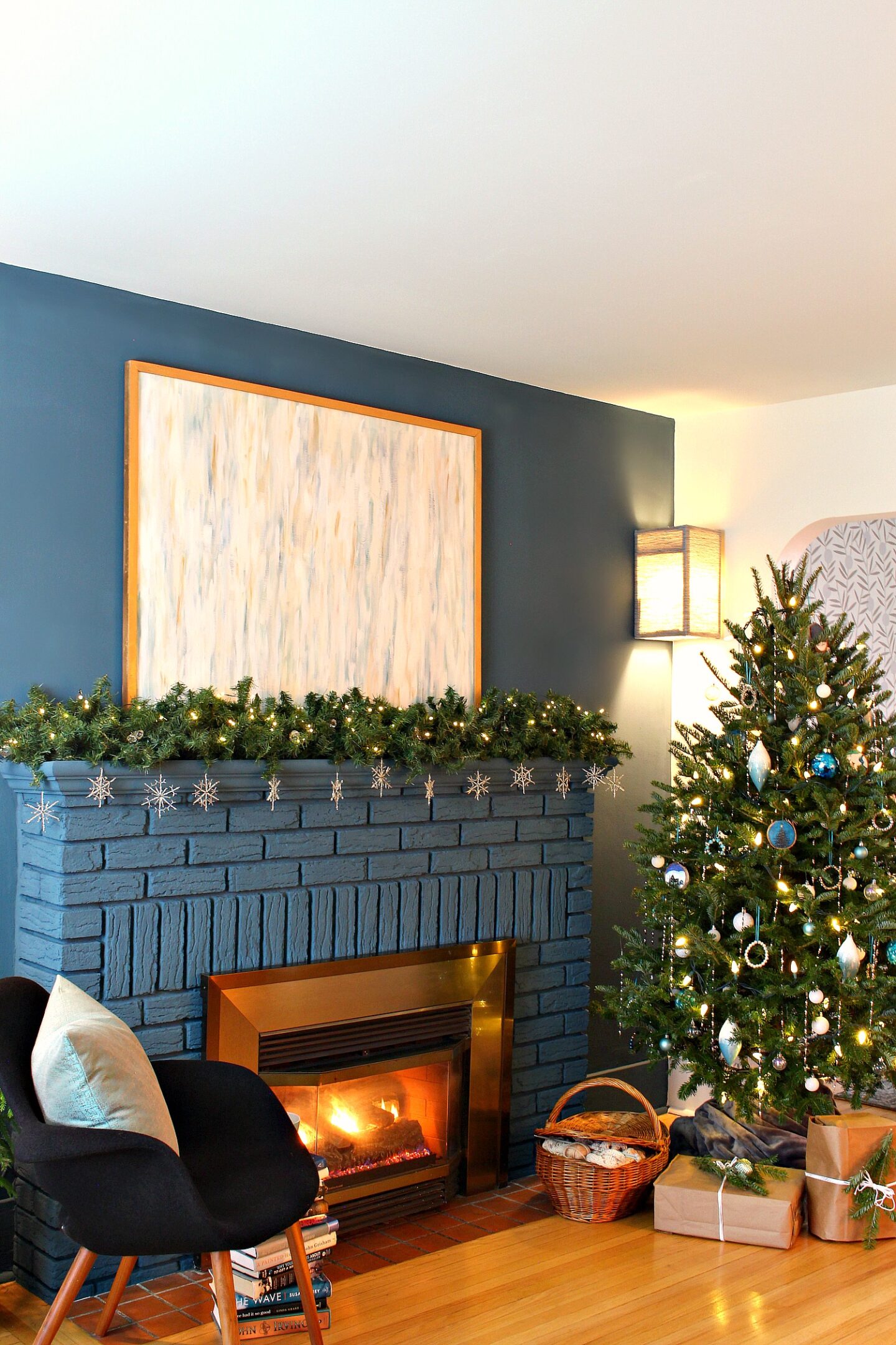 Cottage Inspired Christmas Tree