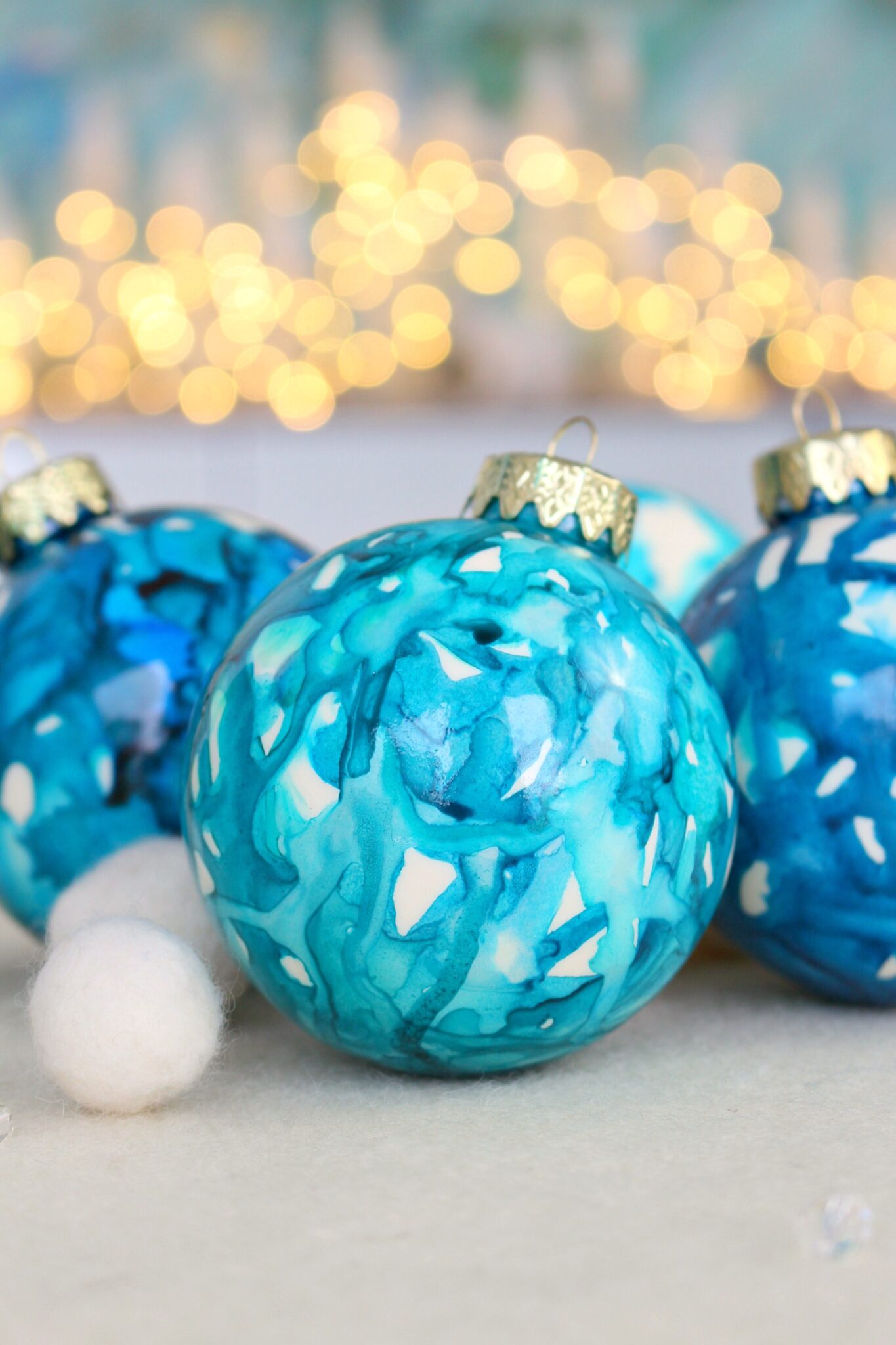 How to Make Alcohol Ink Ornaments | Dans le Lakehouse