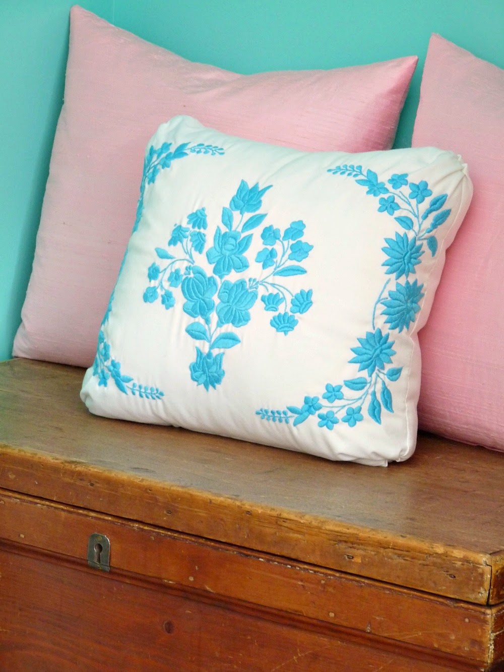 DIY hand embroidered pillow project