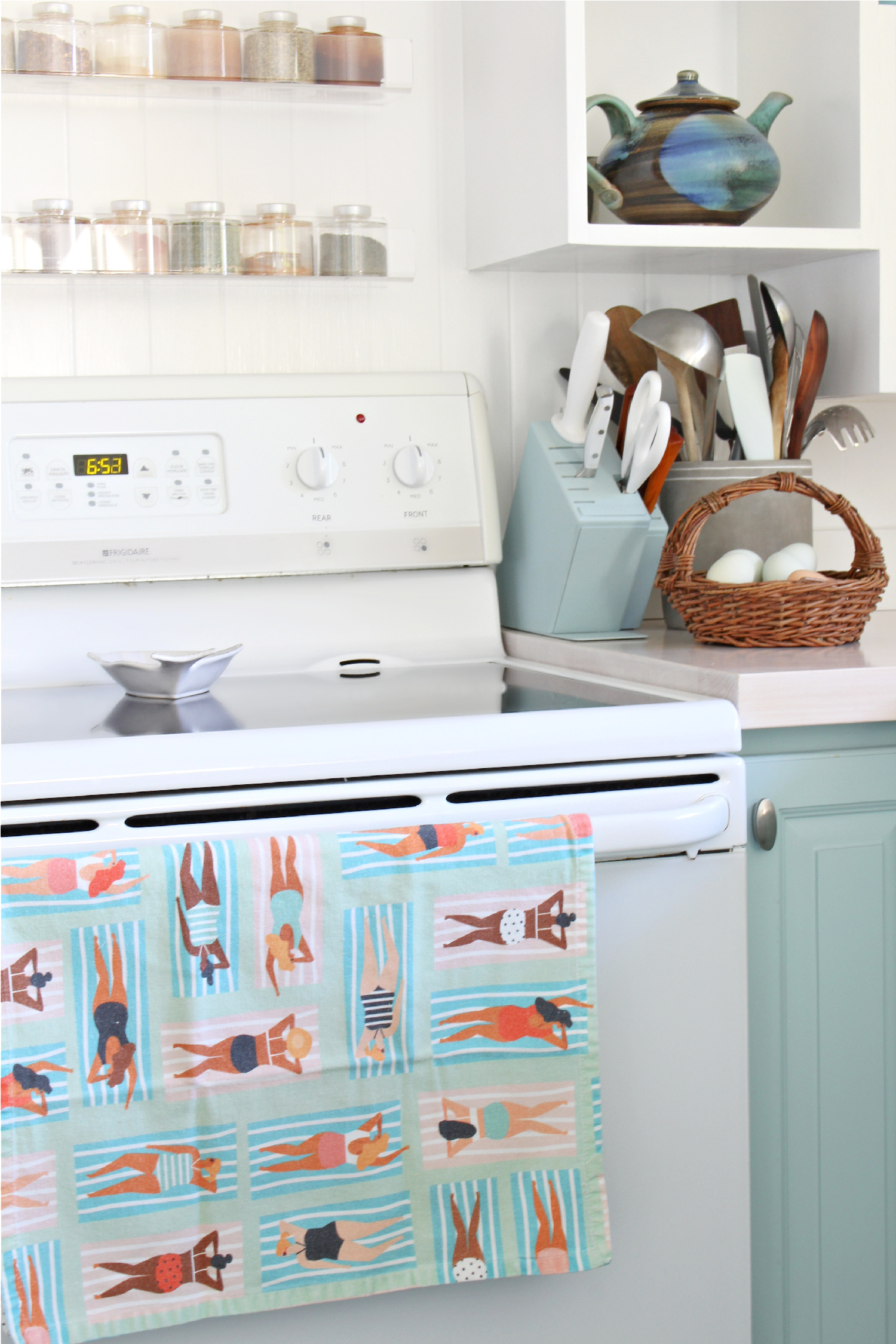 Lake House Summer Home Tour 2021