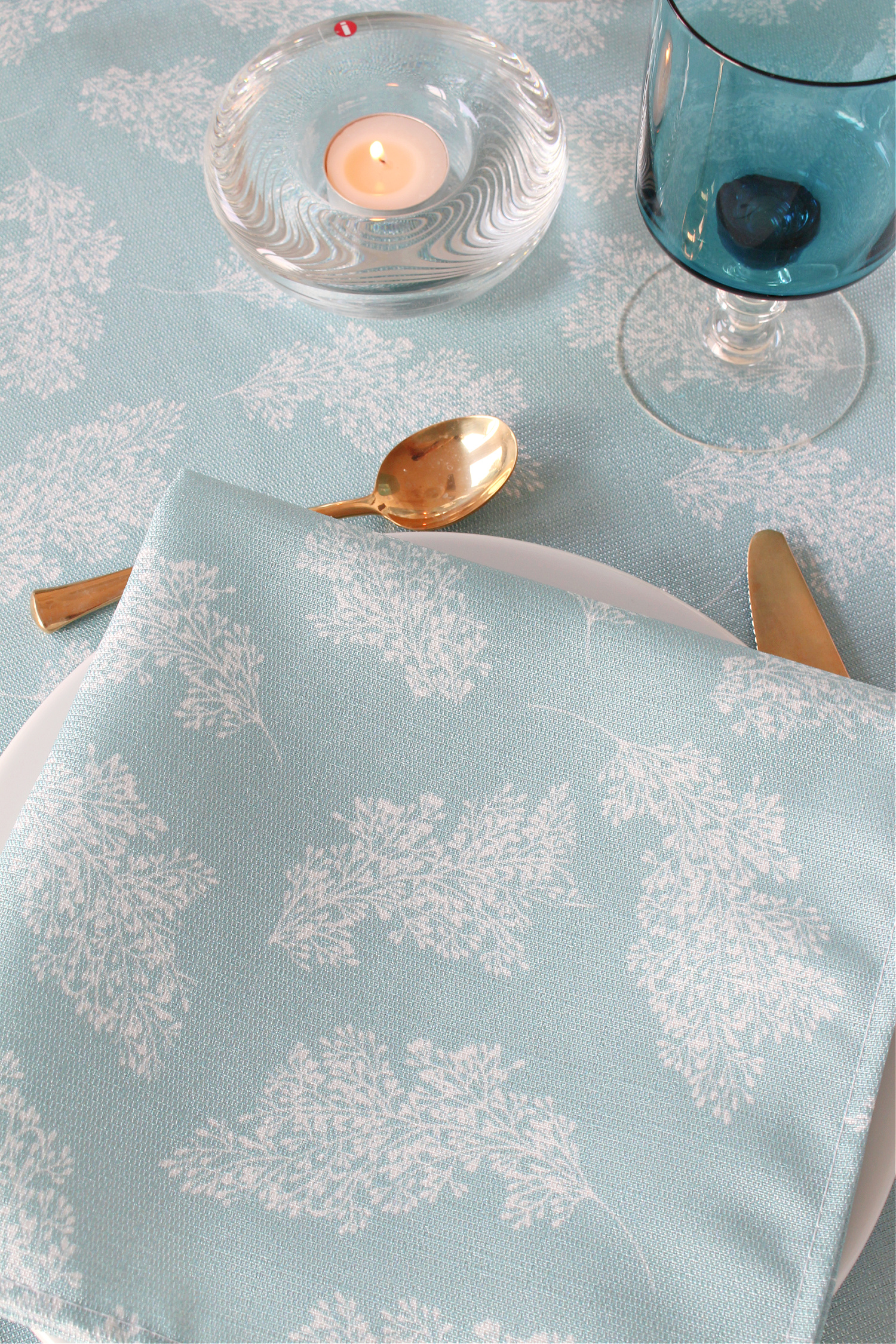 Loom & Table Branches Table Linens