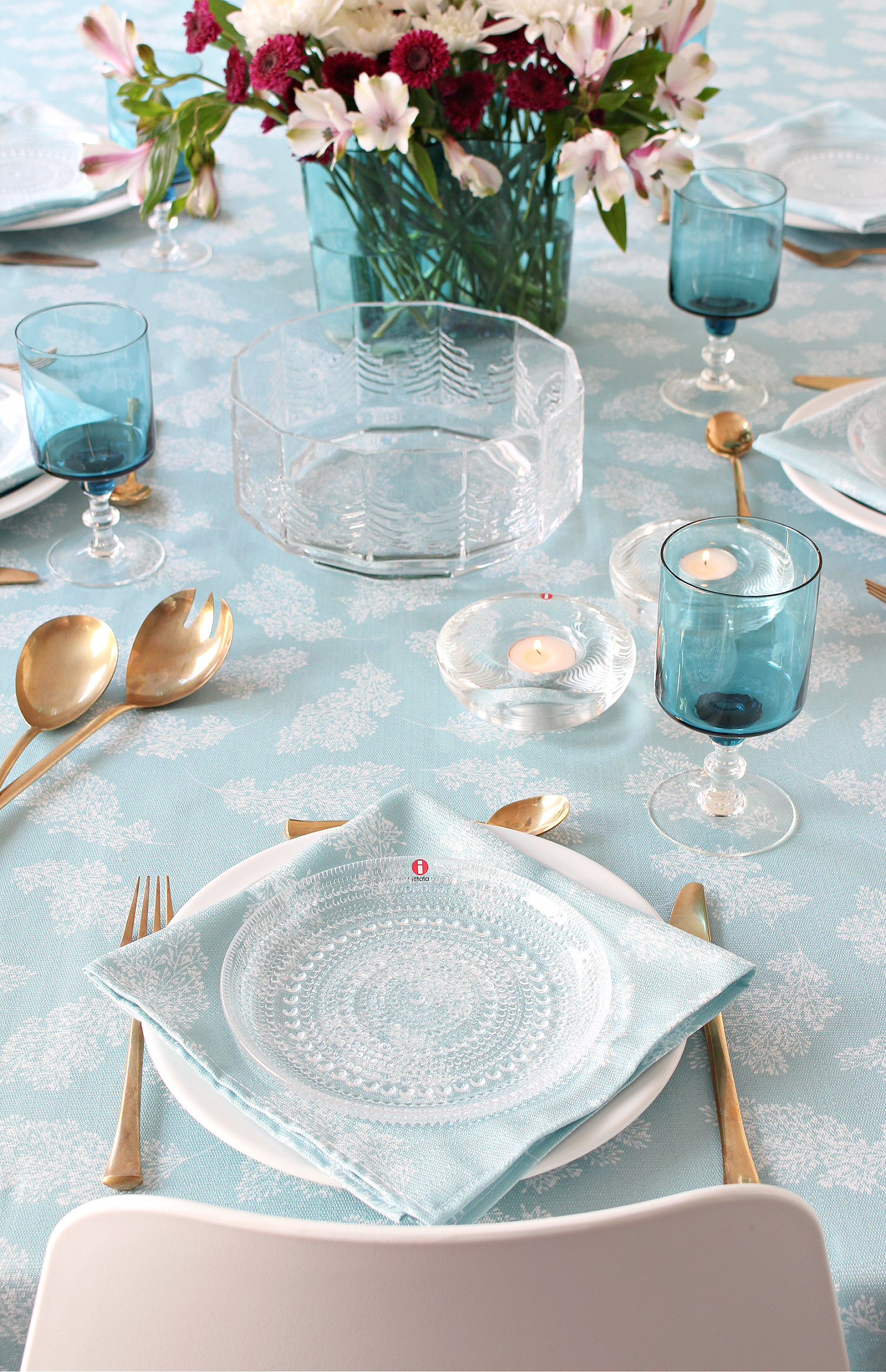 Aqua and Teal Tablescape
