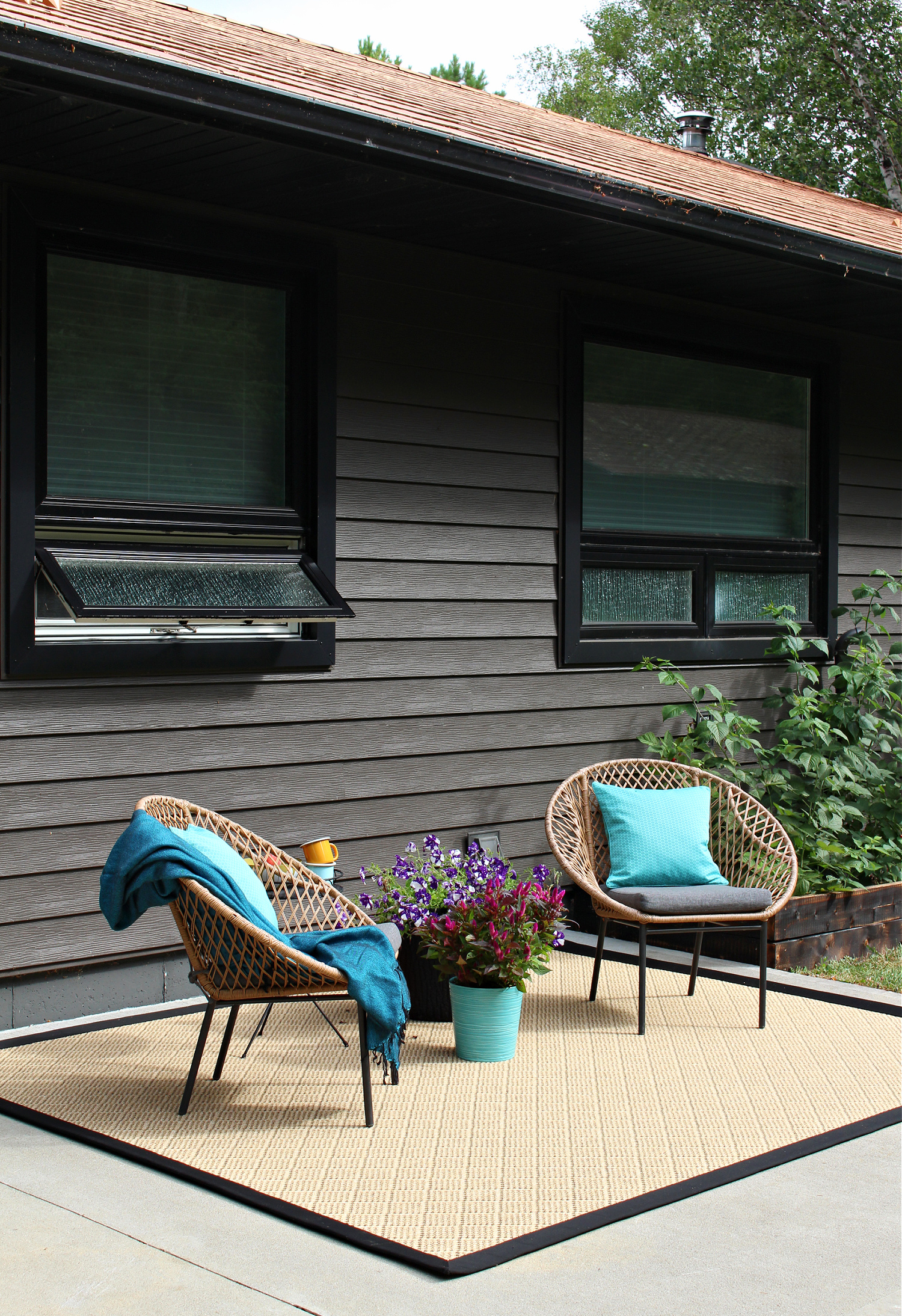 Lanai Border Sunbrella Area Rug