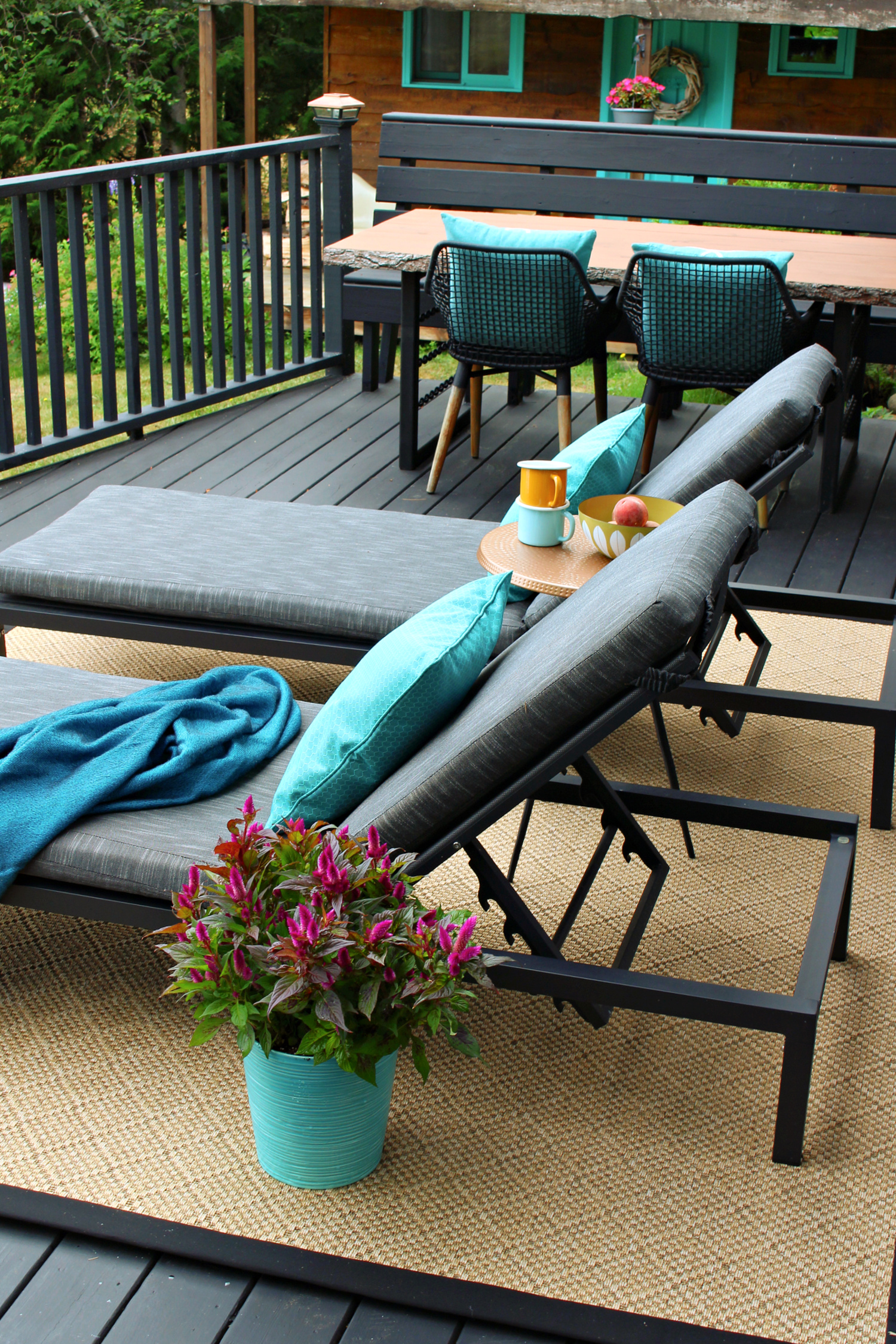 Black Deck with Natural Colored Rug