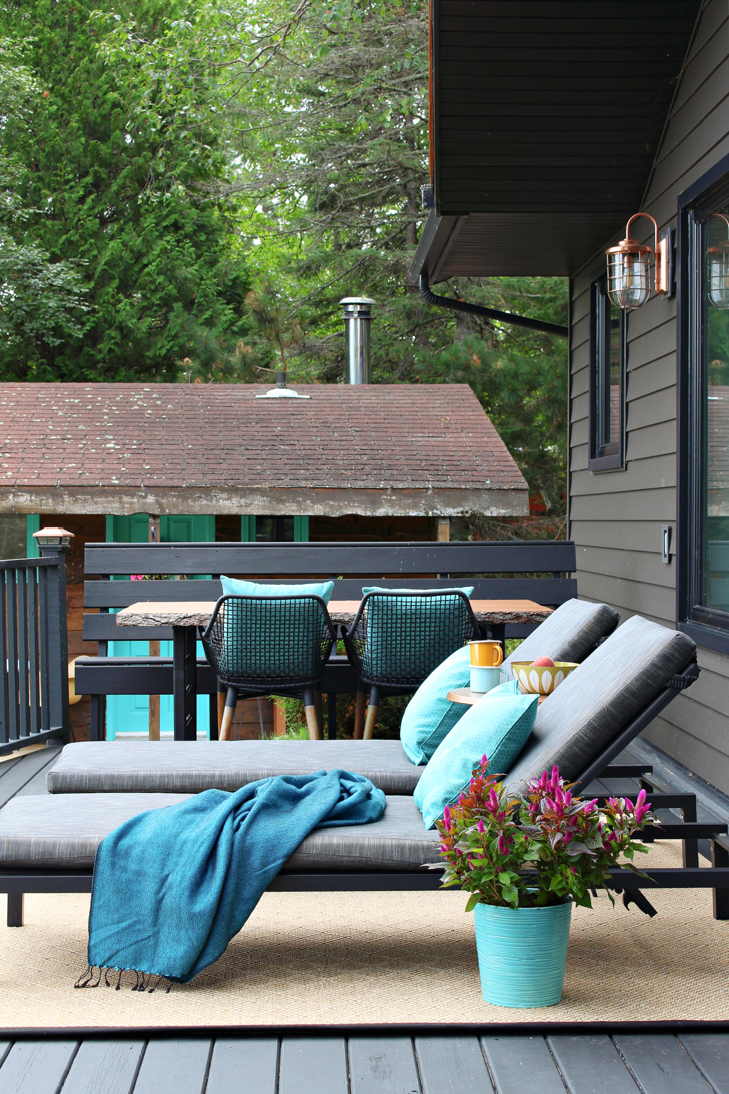 Black Deck with Tan Outdoor Rug