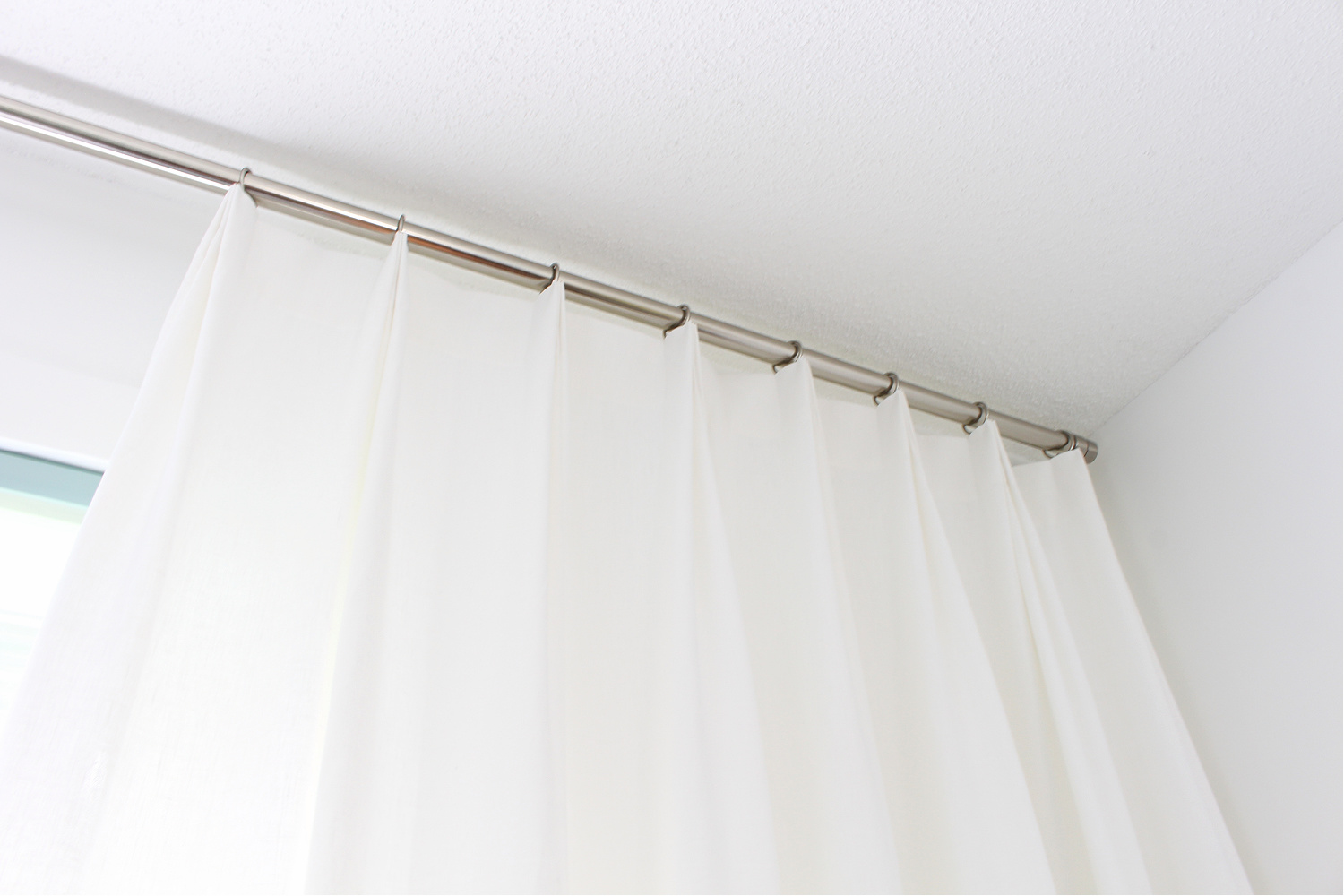 How to Make Pleated Curtains