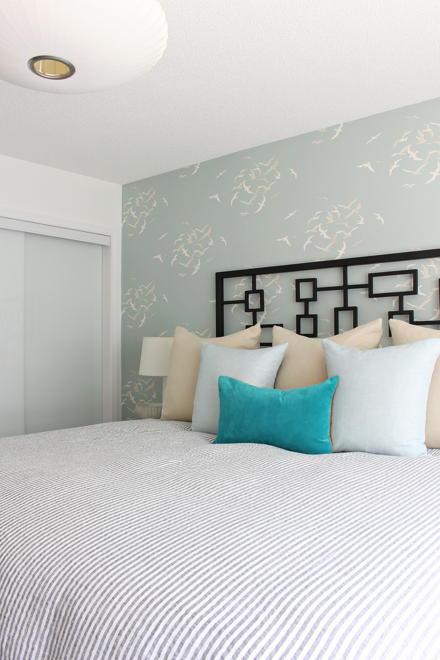 Larina Wallpaper from Sanderson