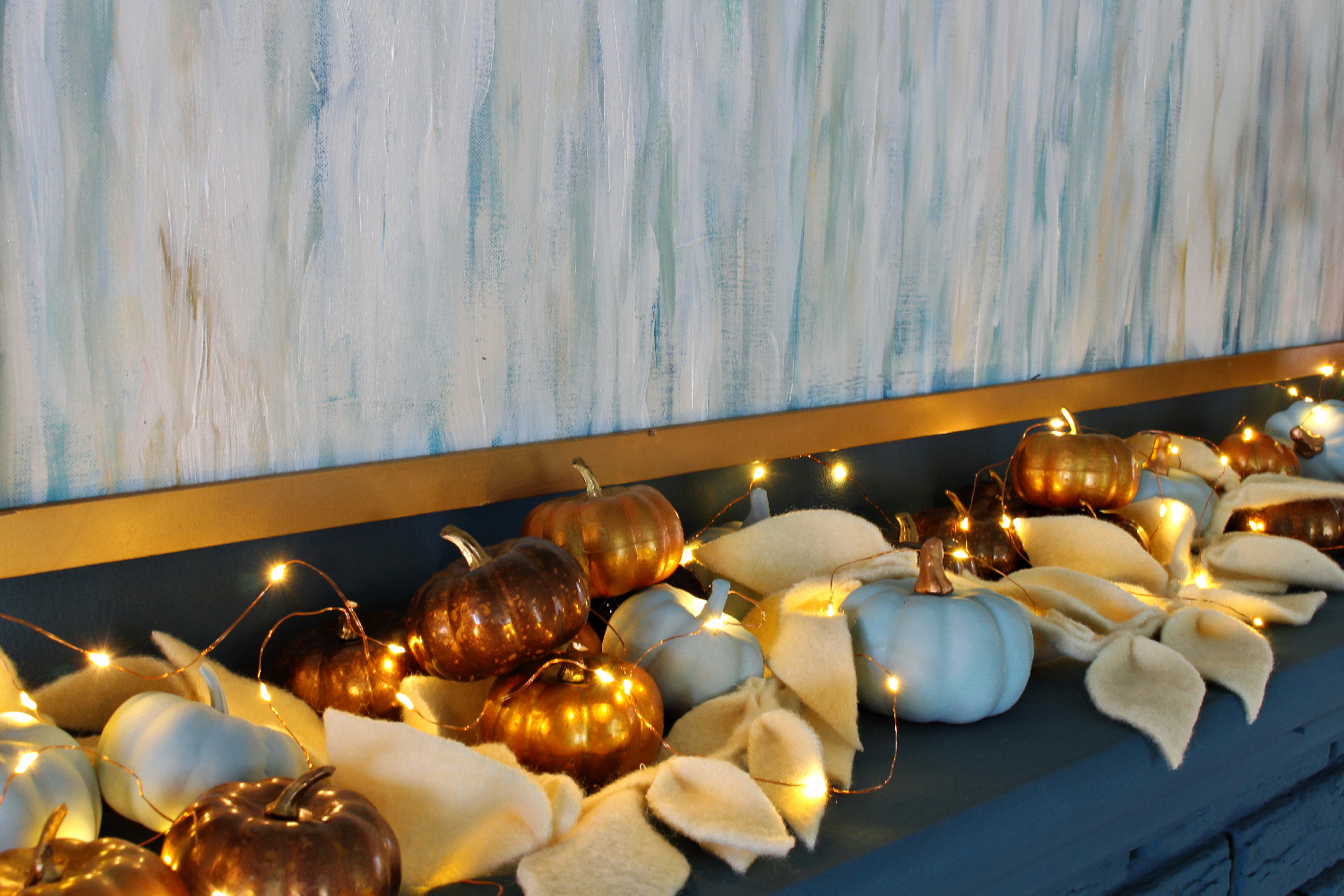 Simple Fall Mantel Decor