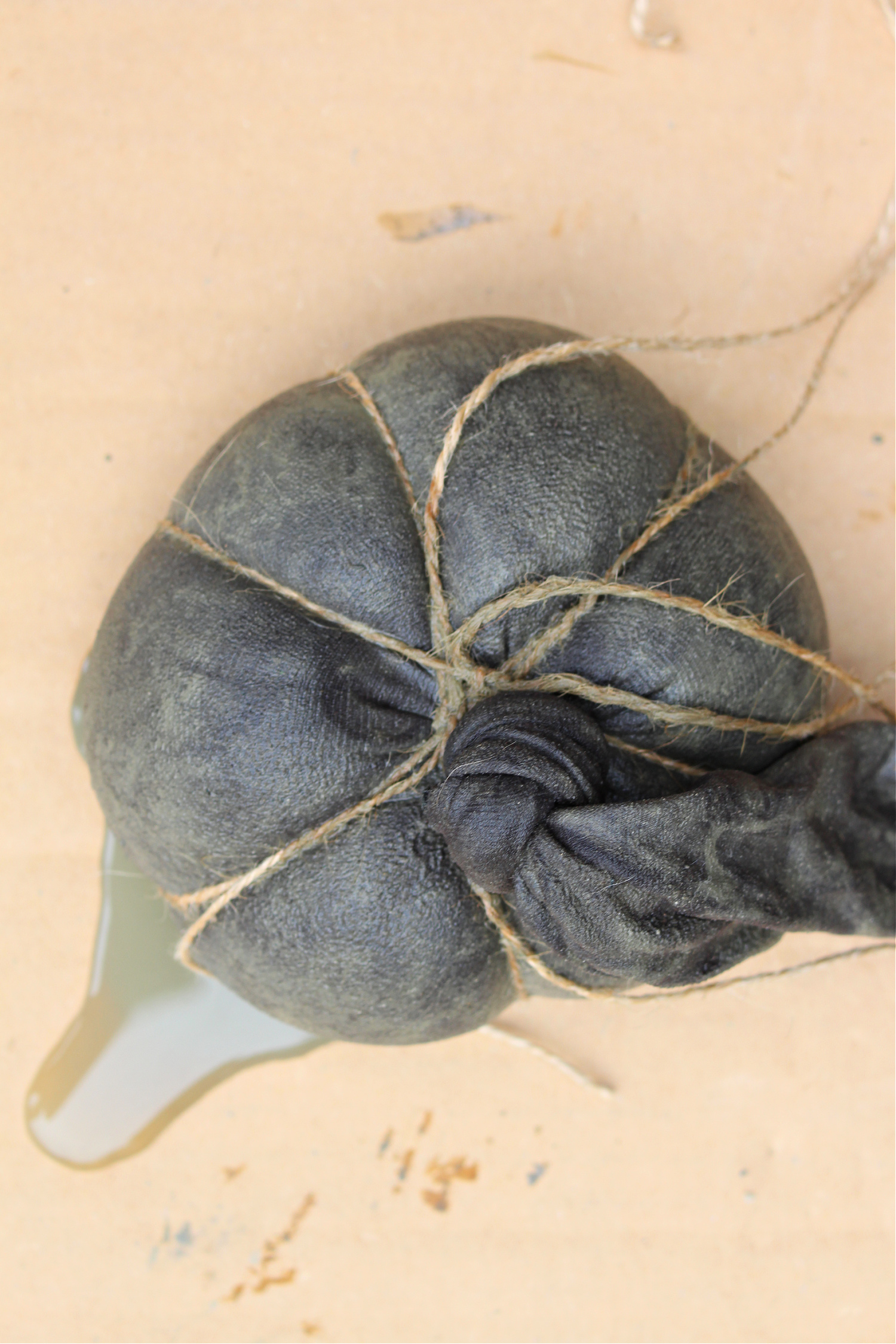 DIY Concrete Pumpkin Tutorial