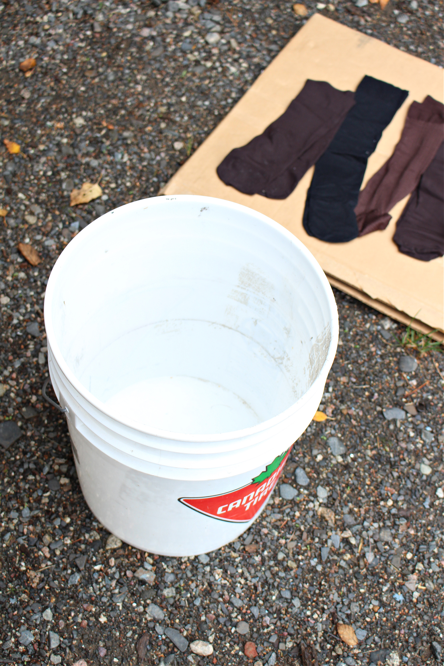 What Kind of Concrete to Use for Concrete Pumpkins