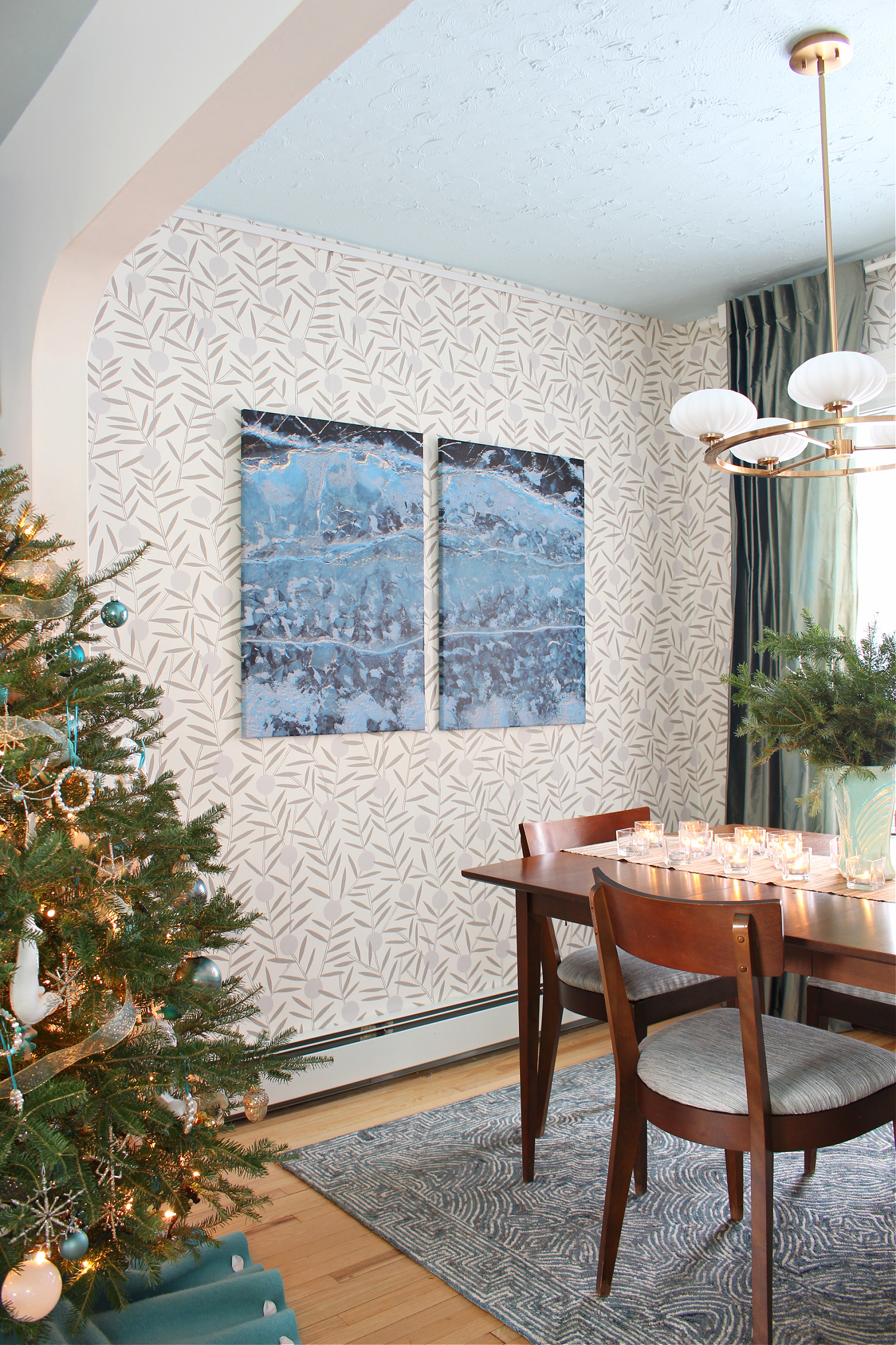 Gallery Style Track for Hanging Art