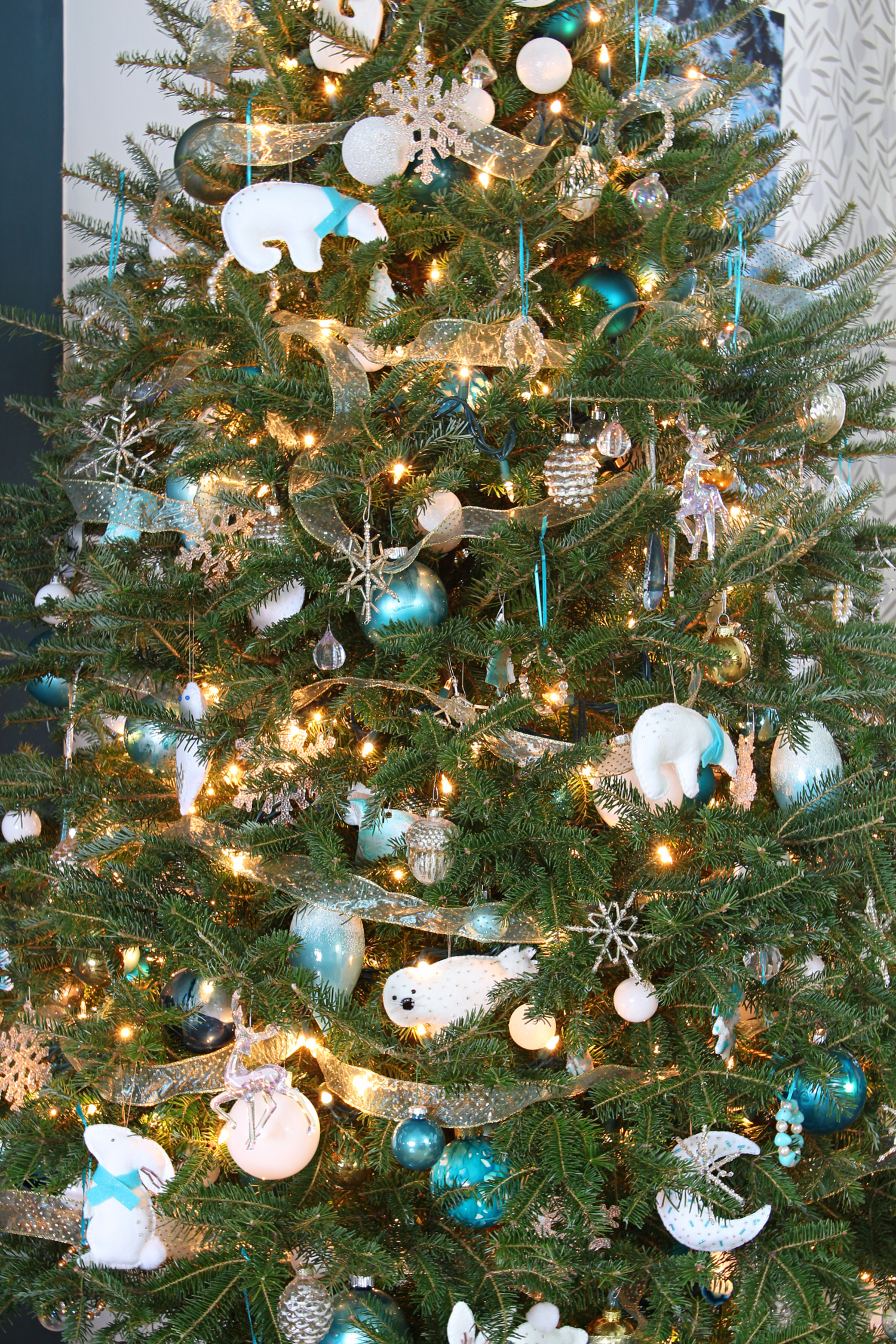 teal and white Christmas tree theme