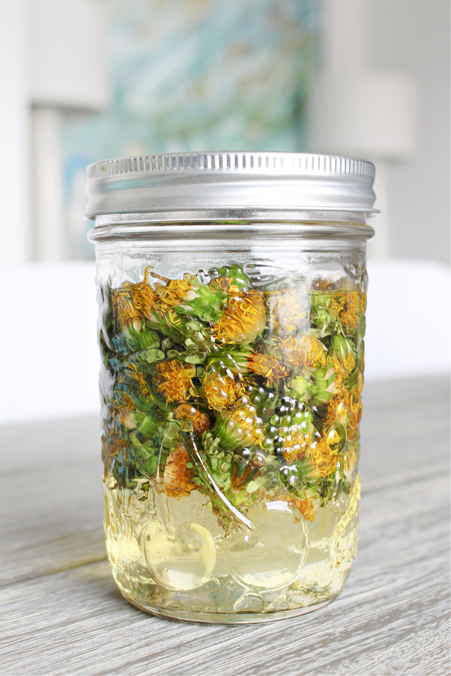 DIY Dandelion Infused Oil 