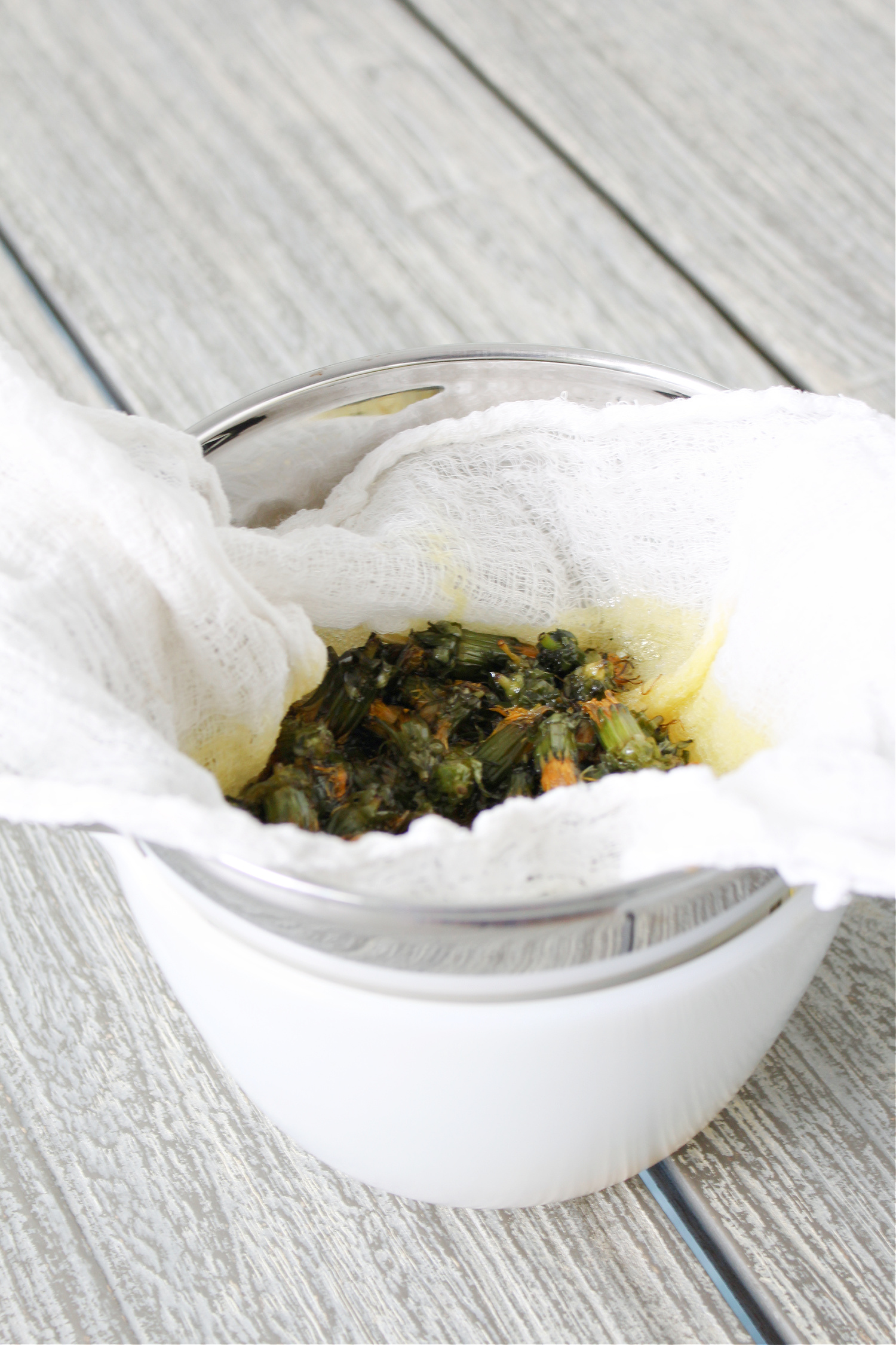 How to Strain Infused Oils