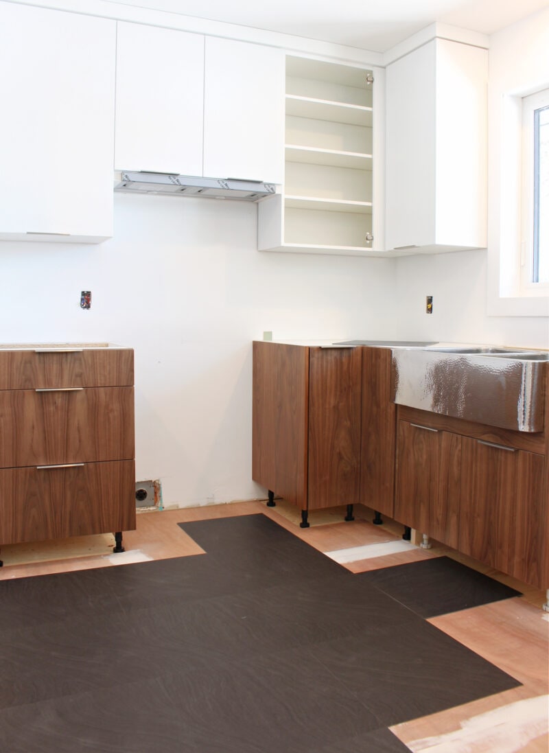 DIY Luxury Vinyl Tile Installation | Dans le Lakehouse
