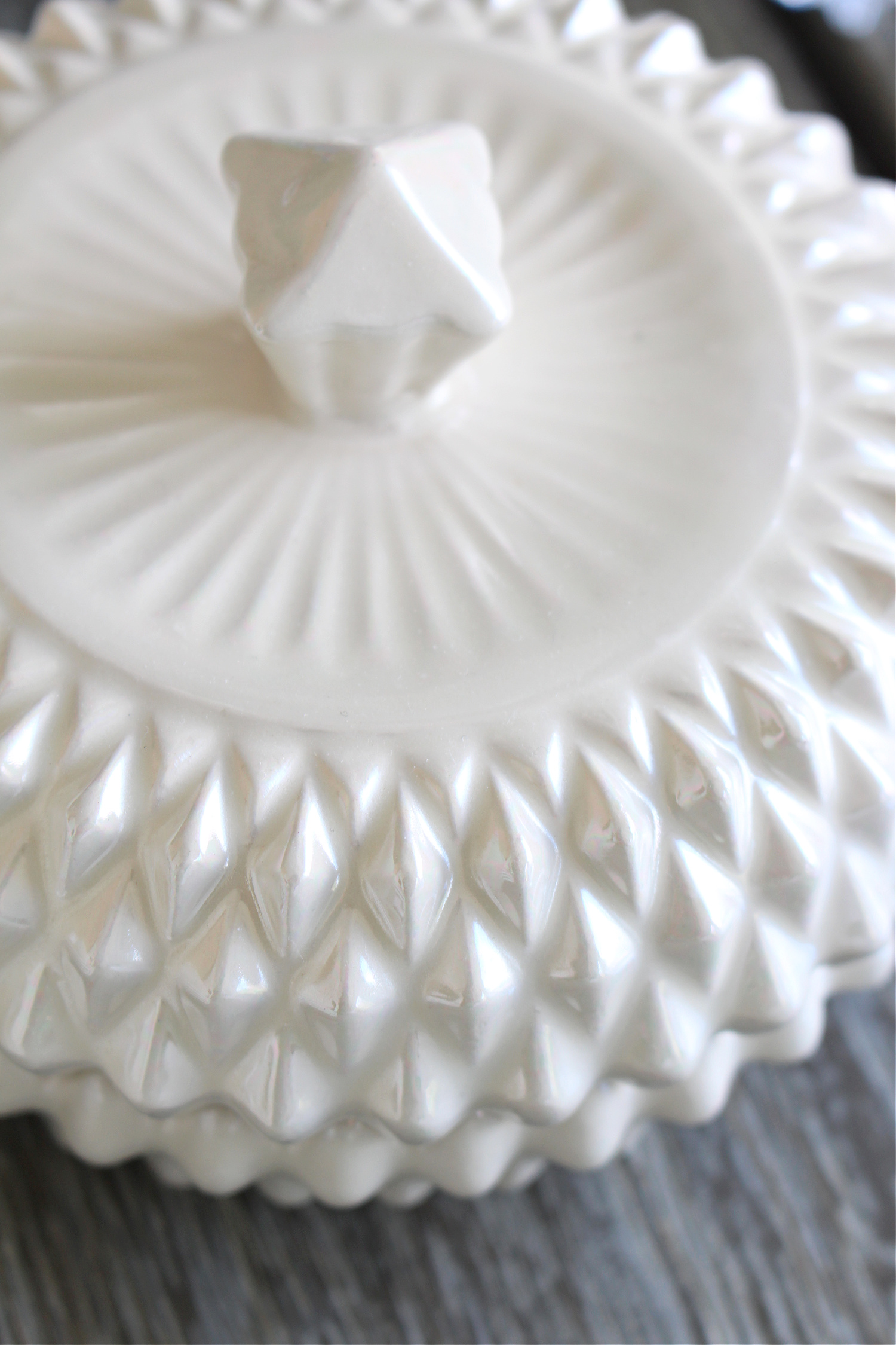 Lidded Dish with Pearl Glaze