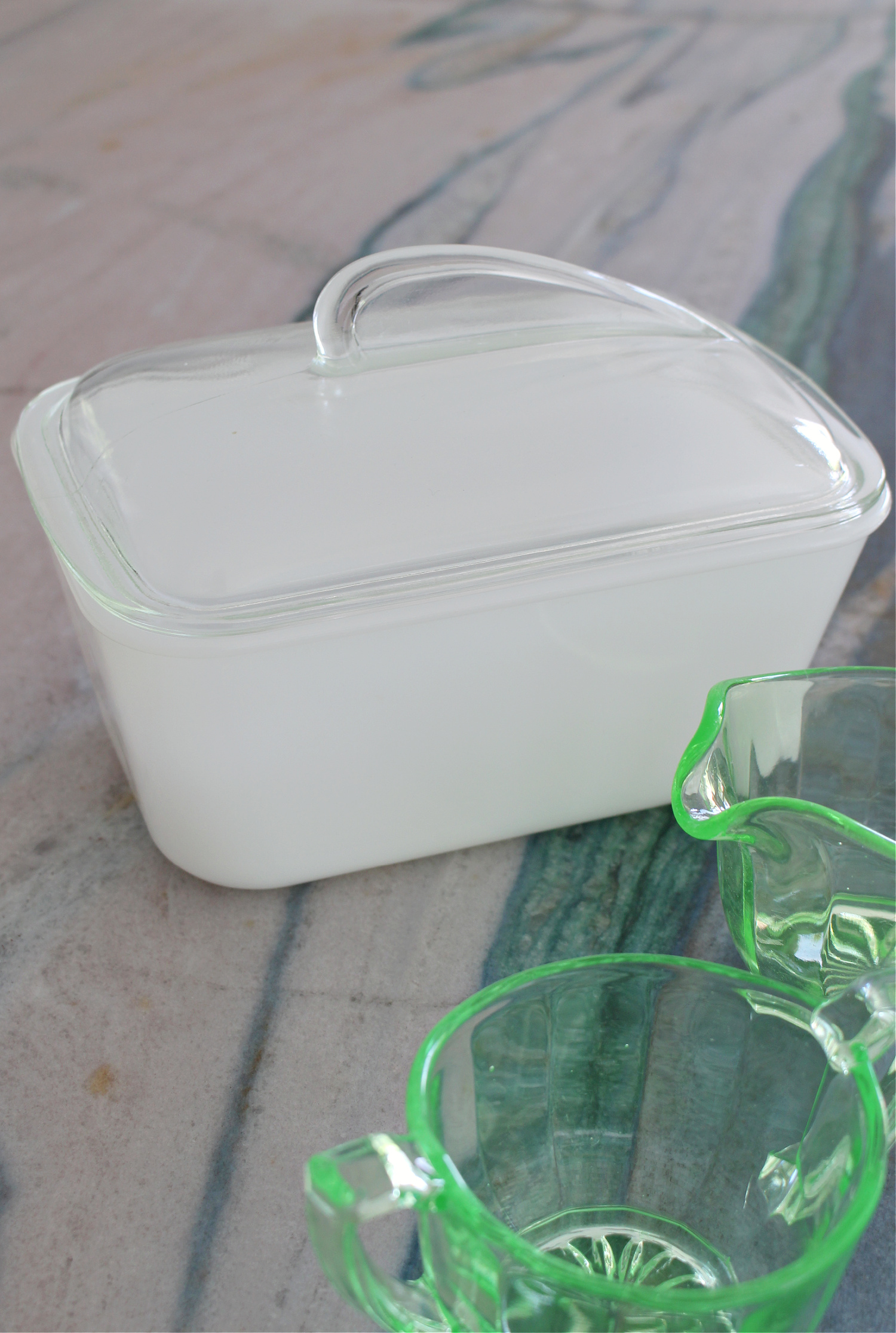 Glassbake with Fin Lid
