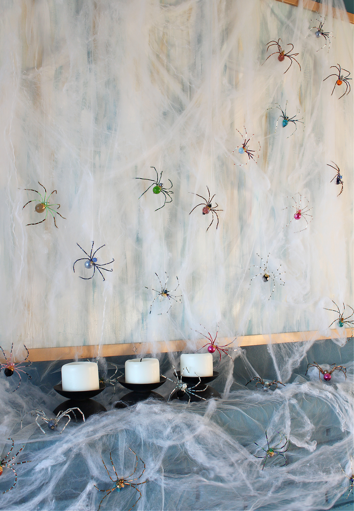 Chic Halloween Mantel Idea
