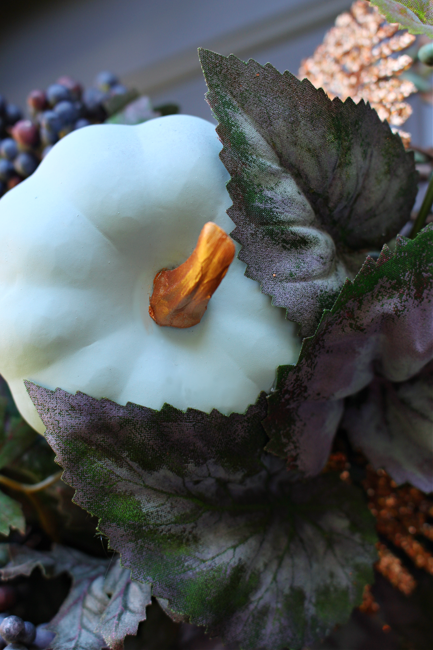 How to Affix Plastic Pumpkins to a Wreath Form