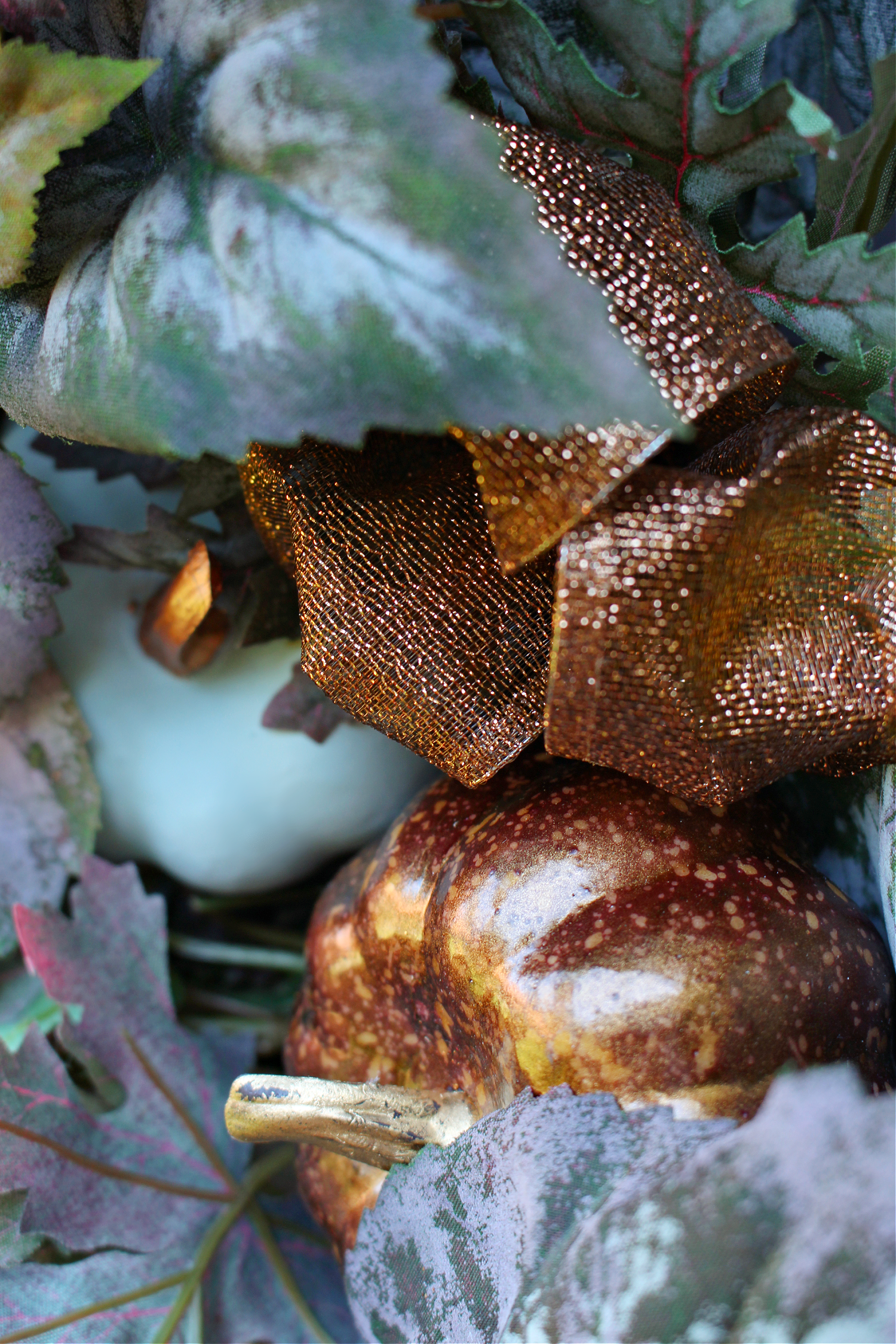 Easy DIY Ribbon Bows for Wreath