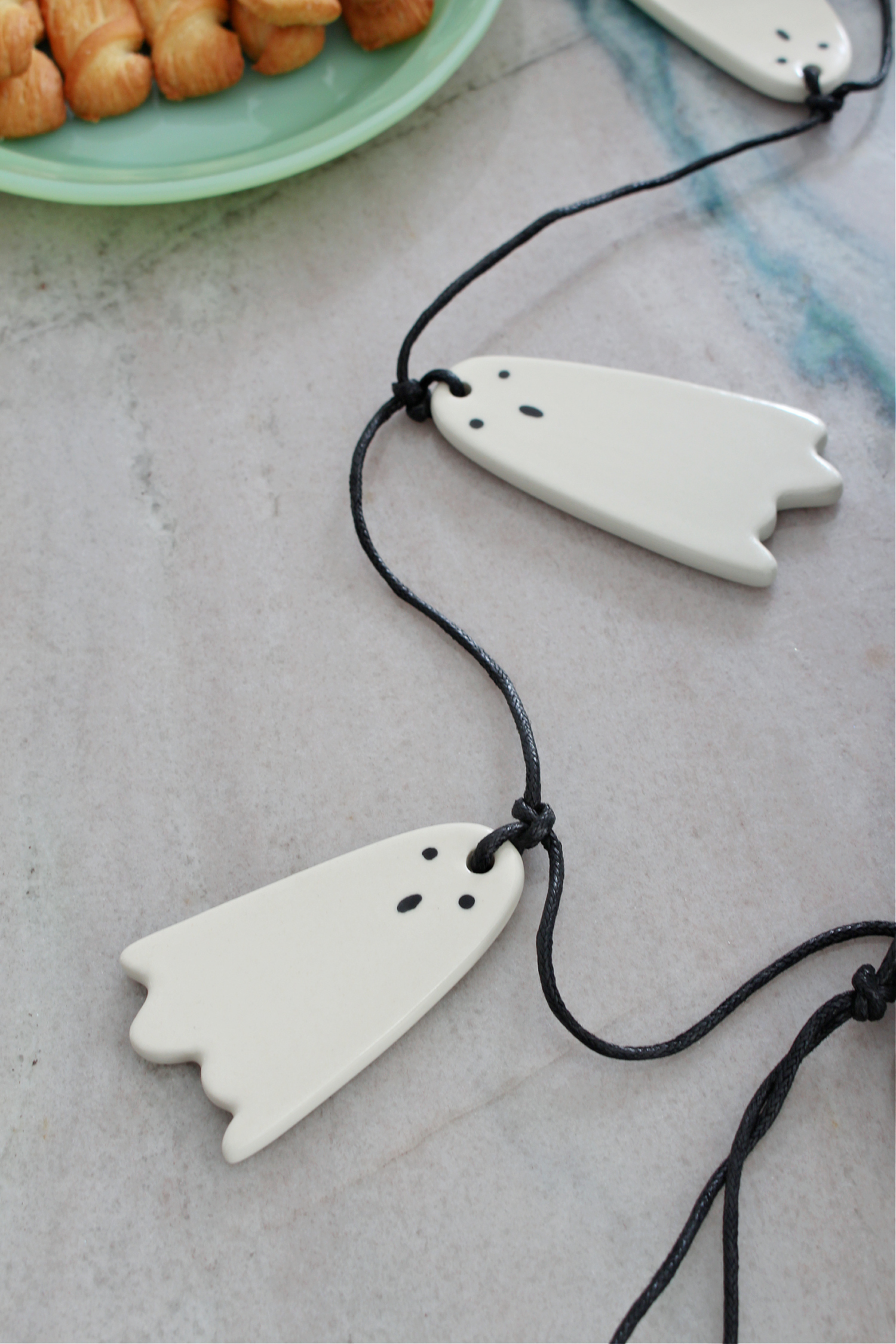 Ghost Garland for Minimalist Halloween