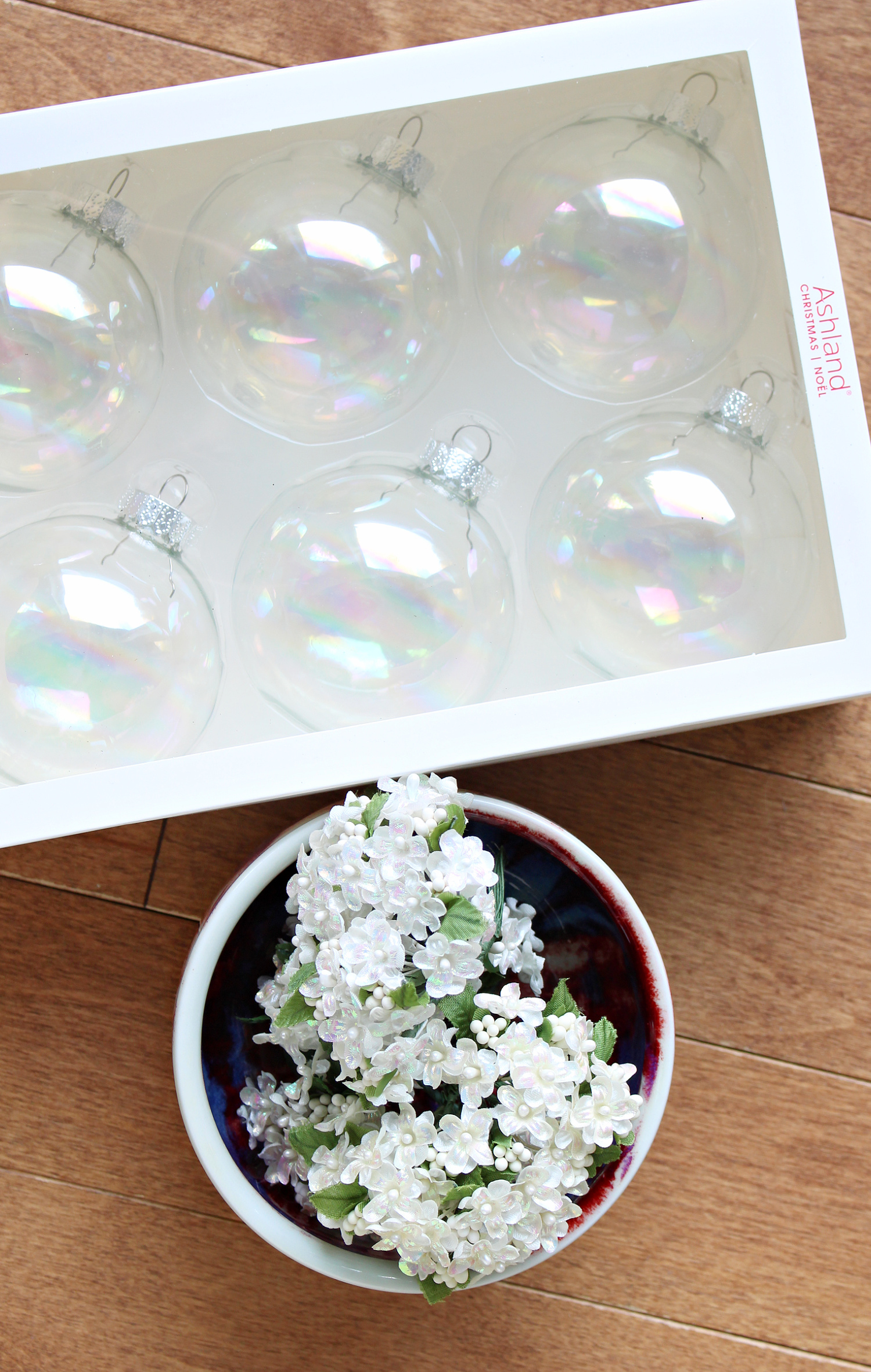 Simple DIY Christmas Tree Ornament Idea