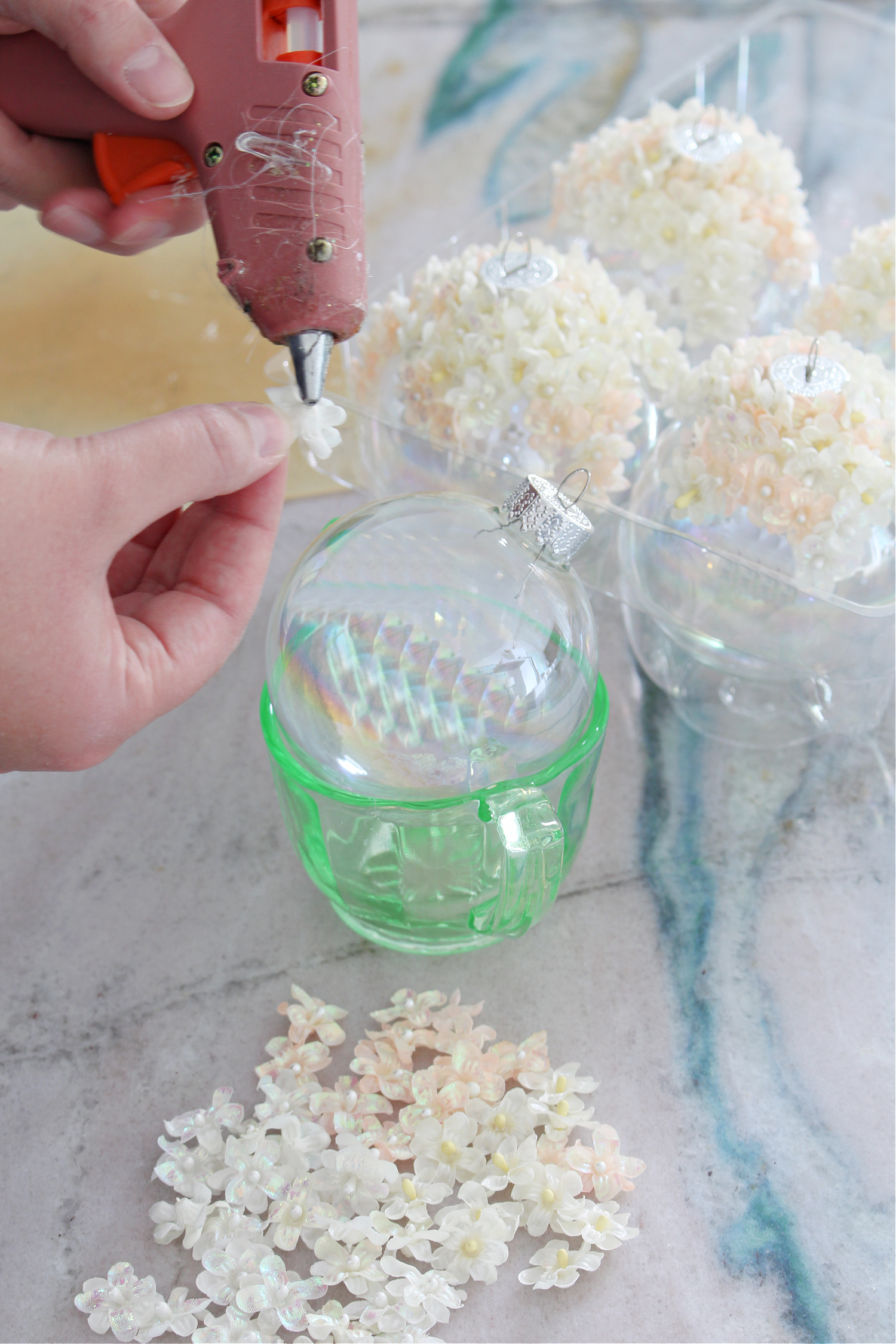 Easy DIY Christmas Tree Ornament Idea