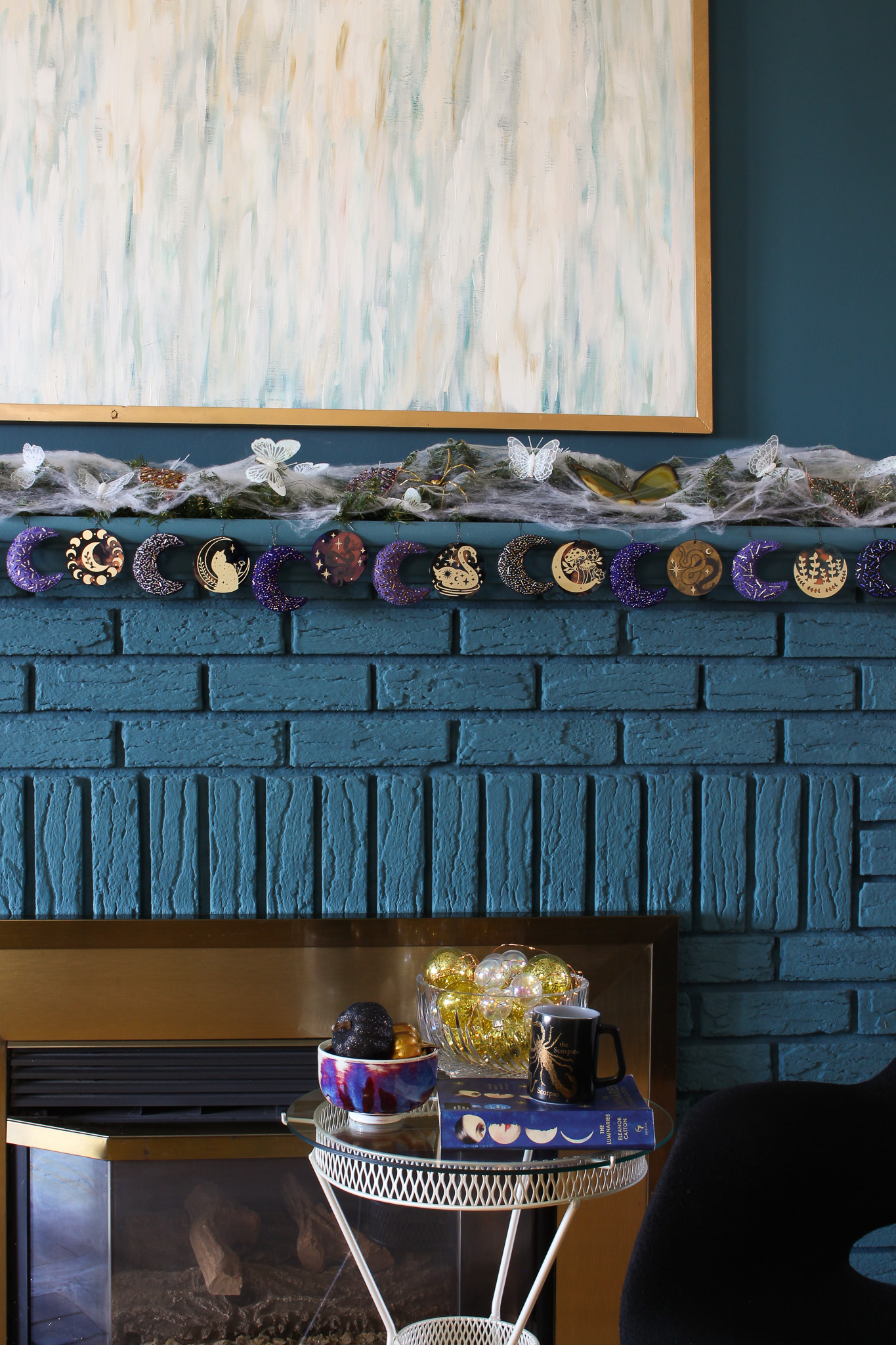 DIY Cricut Acrylic Disc Garland for Halloween