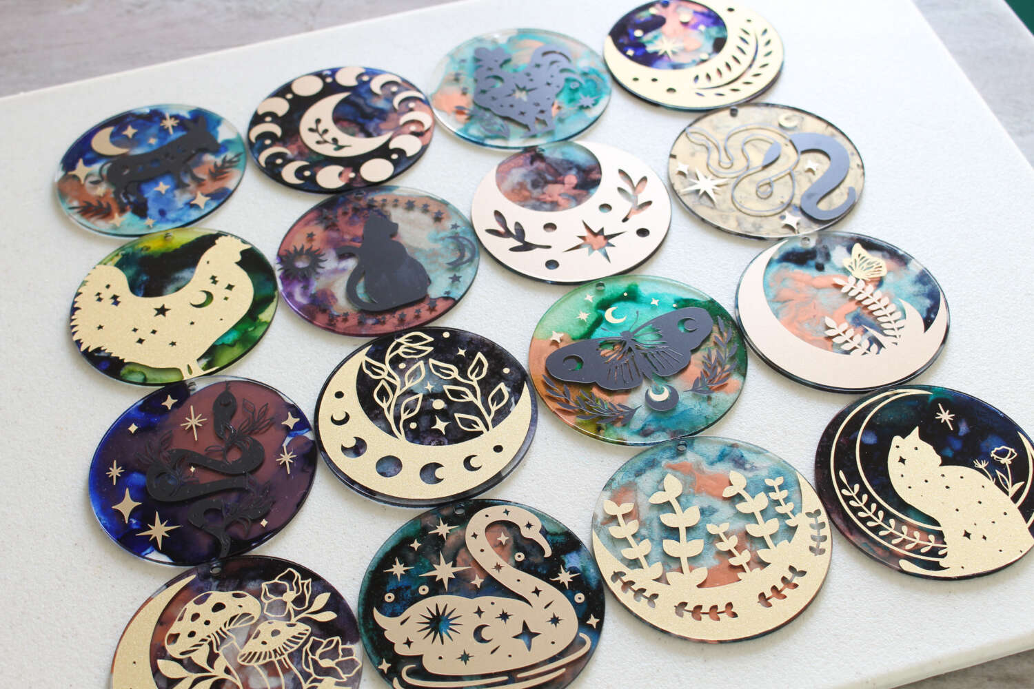 Alcohol Ink Halloween Craft Idea