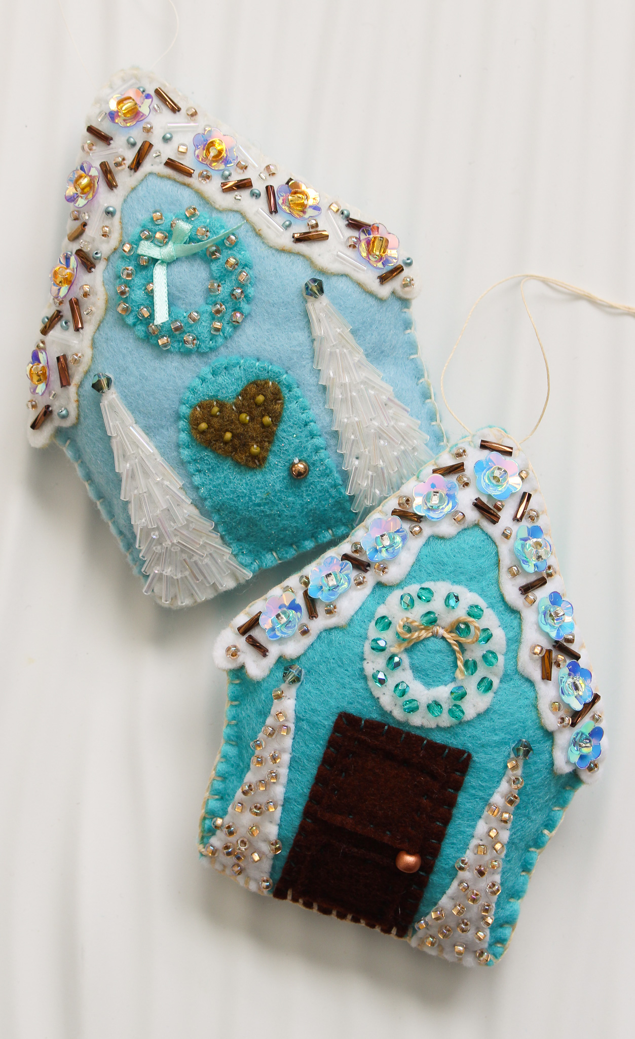 How to Make Felt Gingerbread House Ornaments