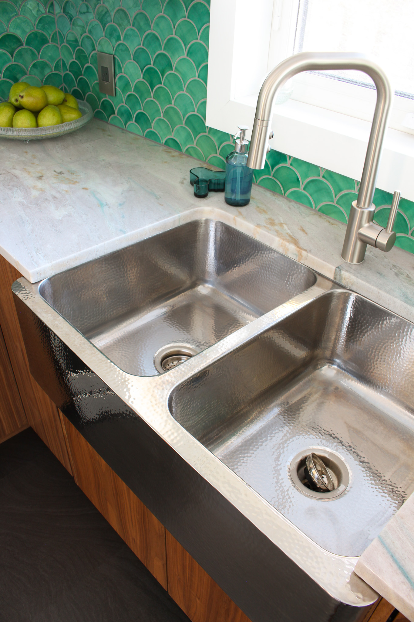 Thompson Traders Hammered Sink