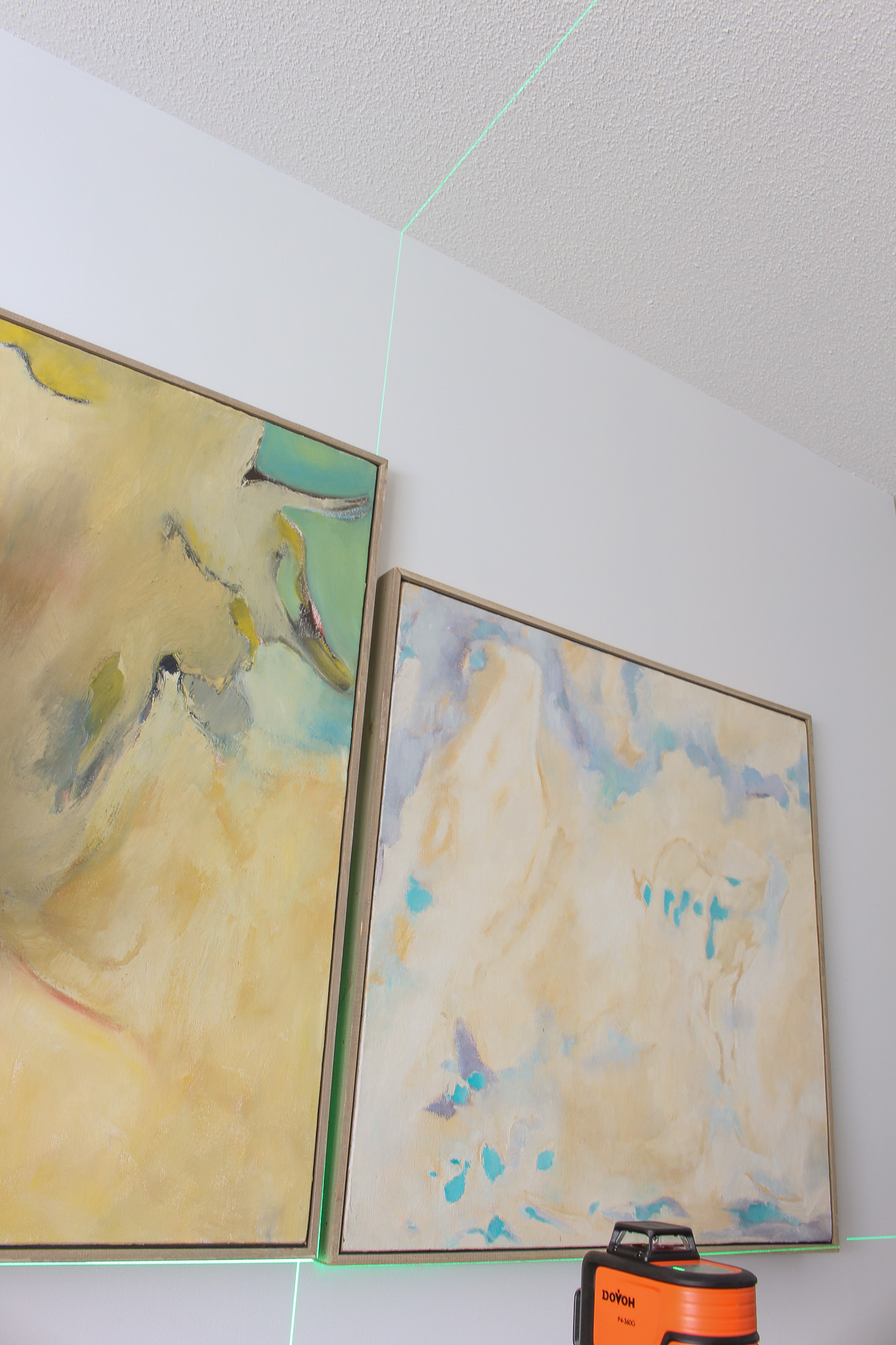 The DOVOH Laser Level 360 Self Leveling features