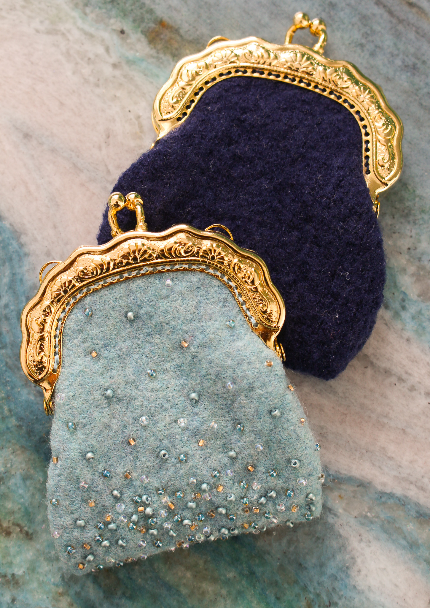 DIY Purse with Kiss Clasp Tutorial