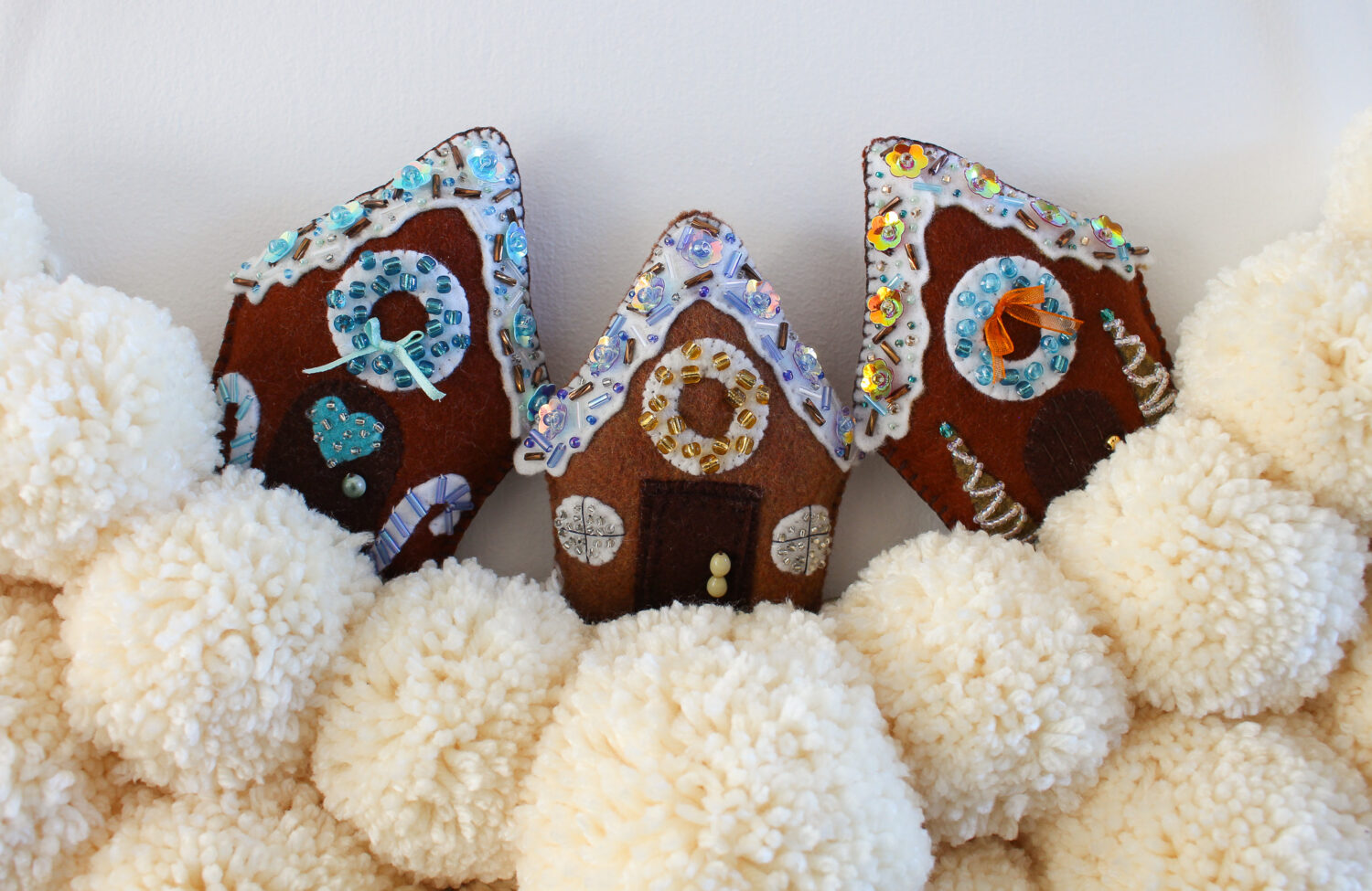 DIY Gingerbread House Wreath