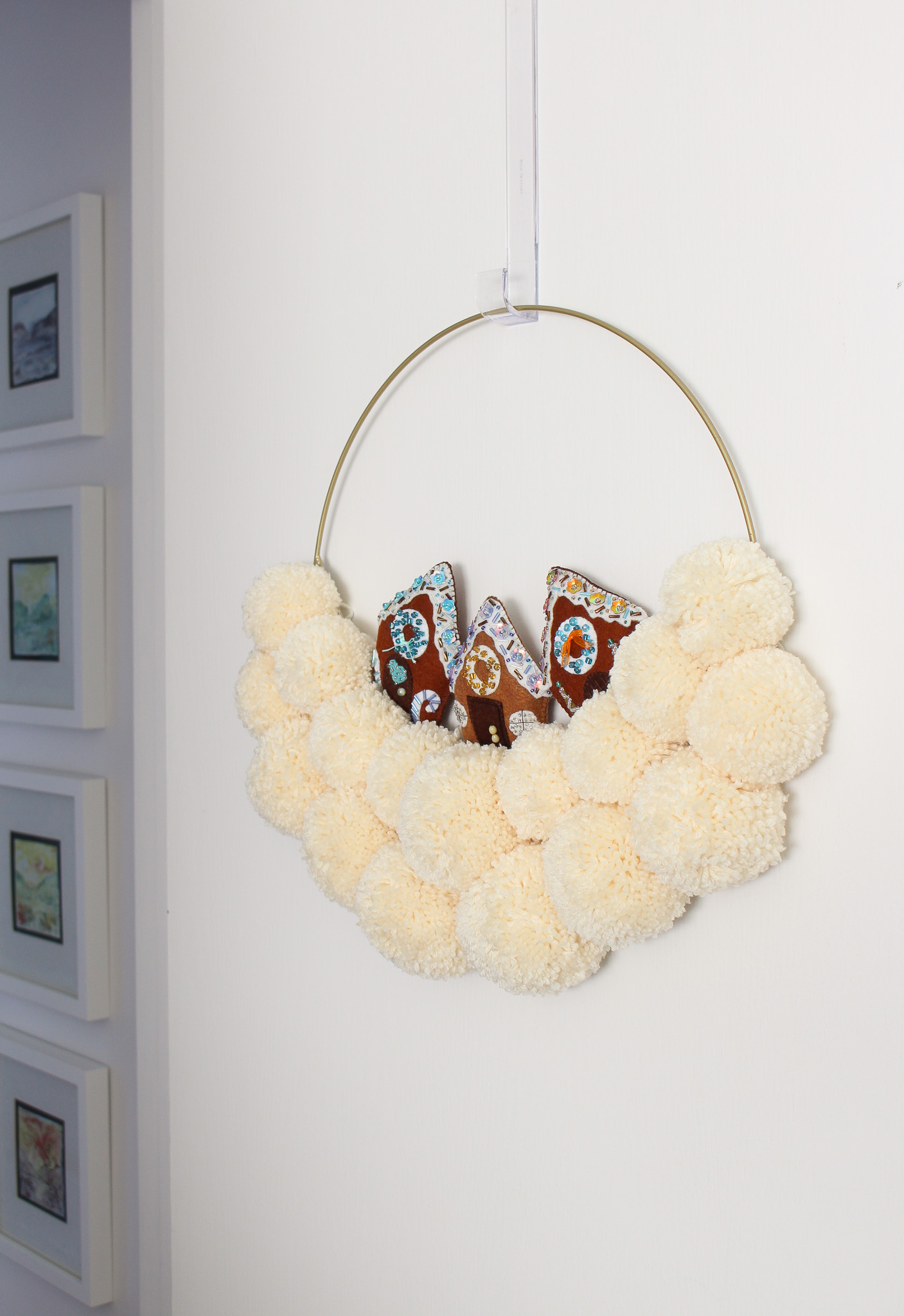 DIY Pom Pom Wreath
