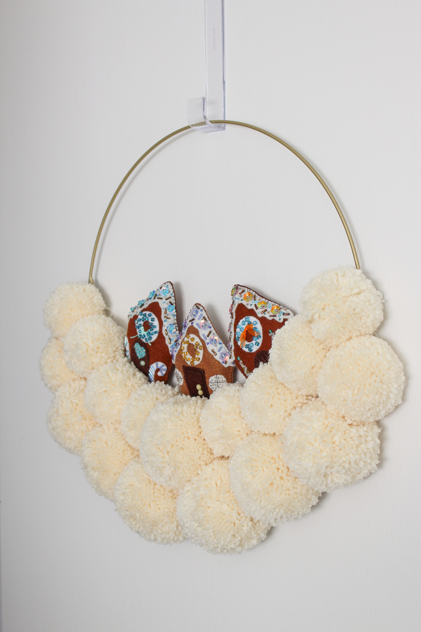 DIY Felt Ornament Wreath Tutorial