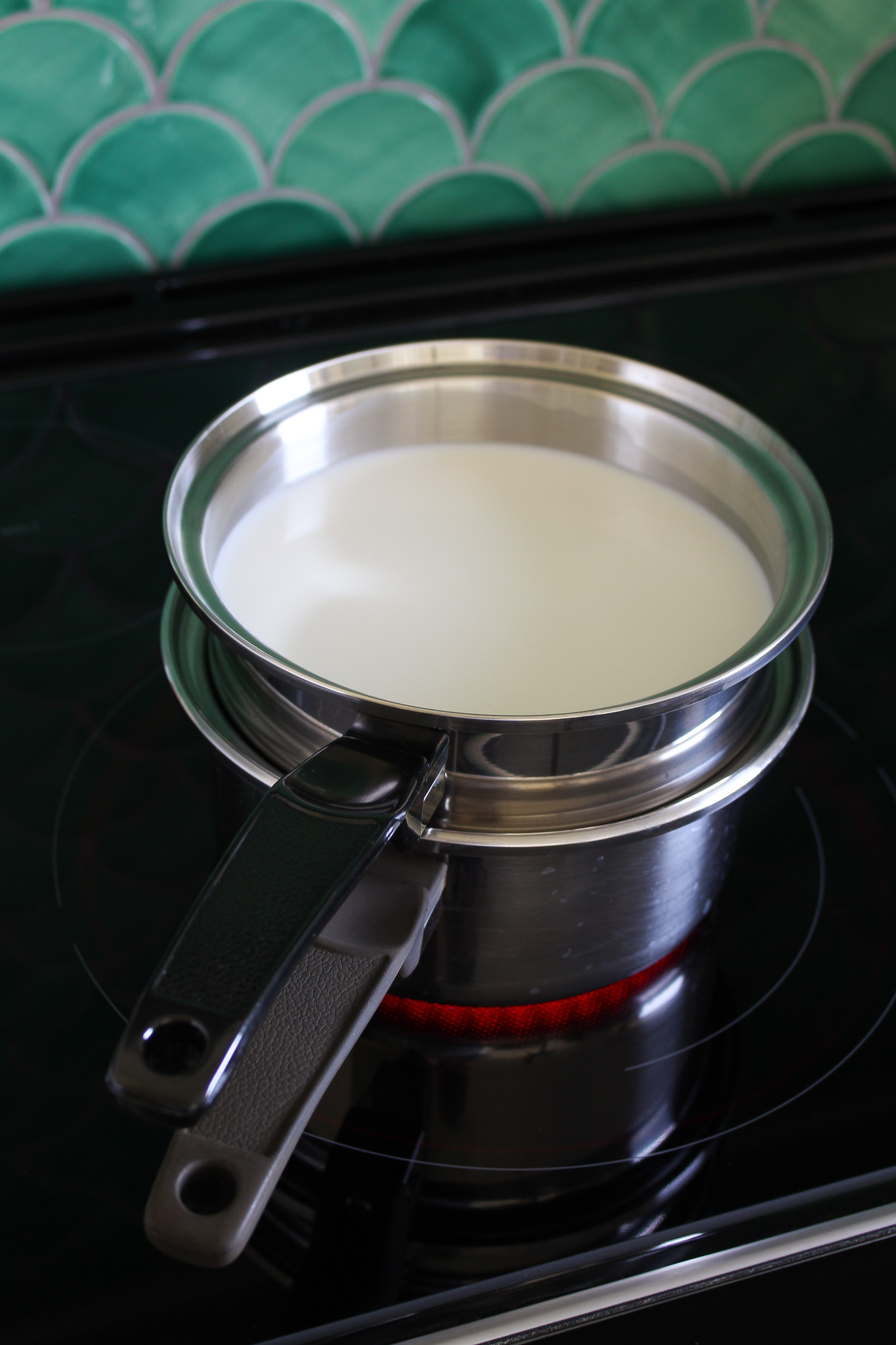 How to Pasteurize Goat Milk