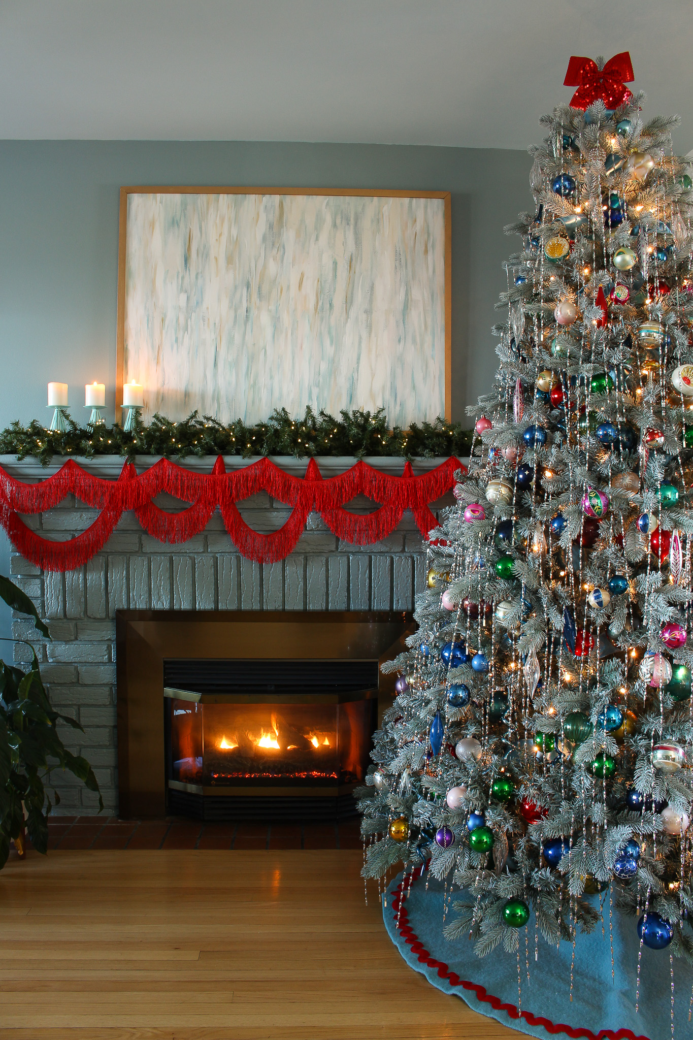 Twisted Tin Icicles on Vintage Christmas Tree Theme