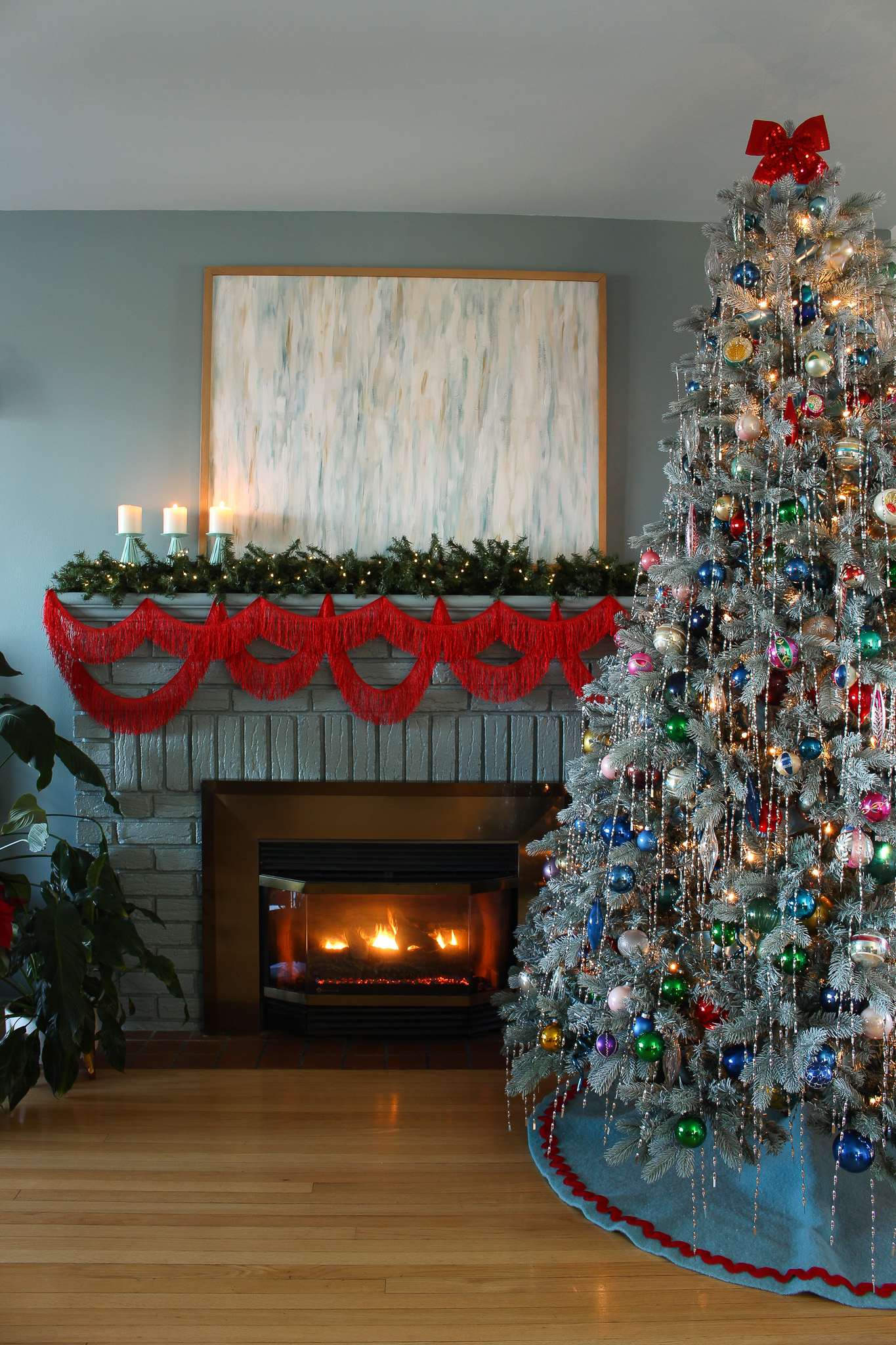 Eclectic Retro Christmas Tree Theme