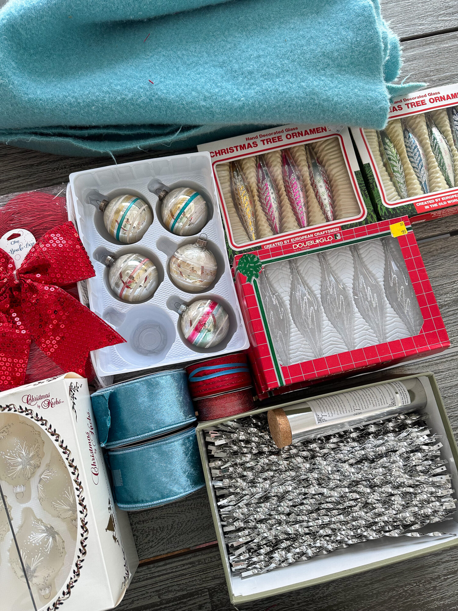 Growing a Retro Christmas Tree Ornament Collection