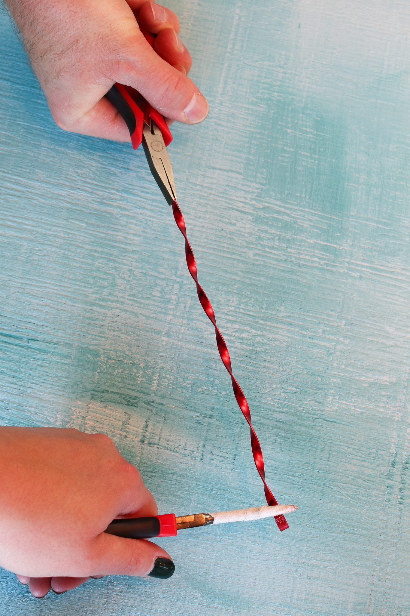 Twisting Wire without a Drill