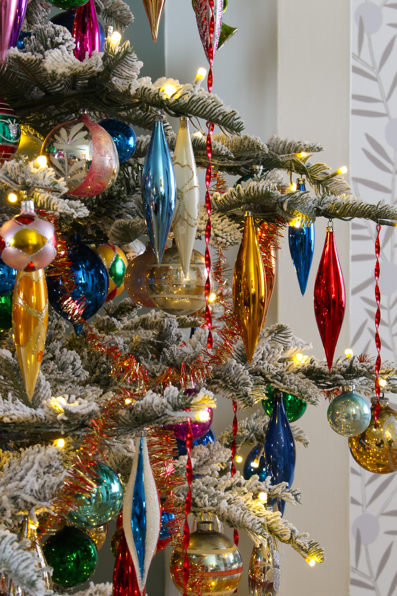 DIY Vintage Ornament Idea